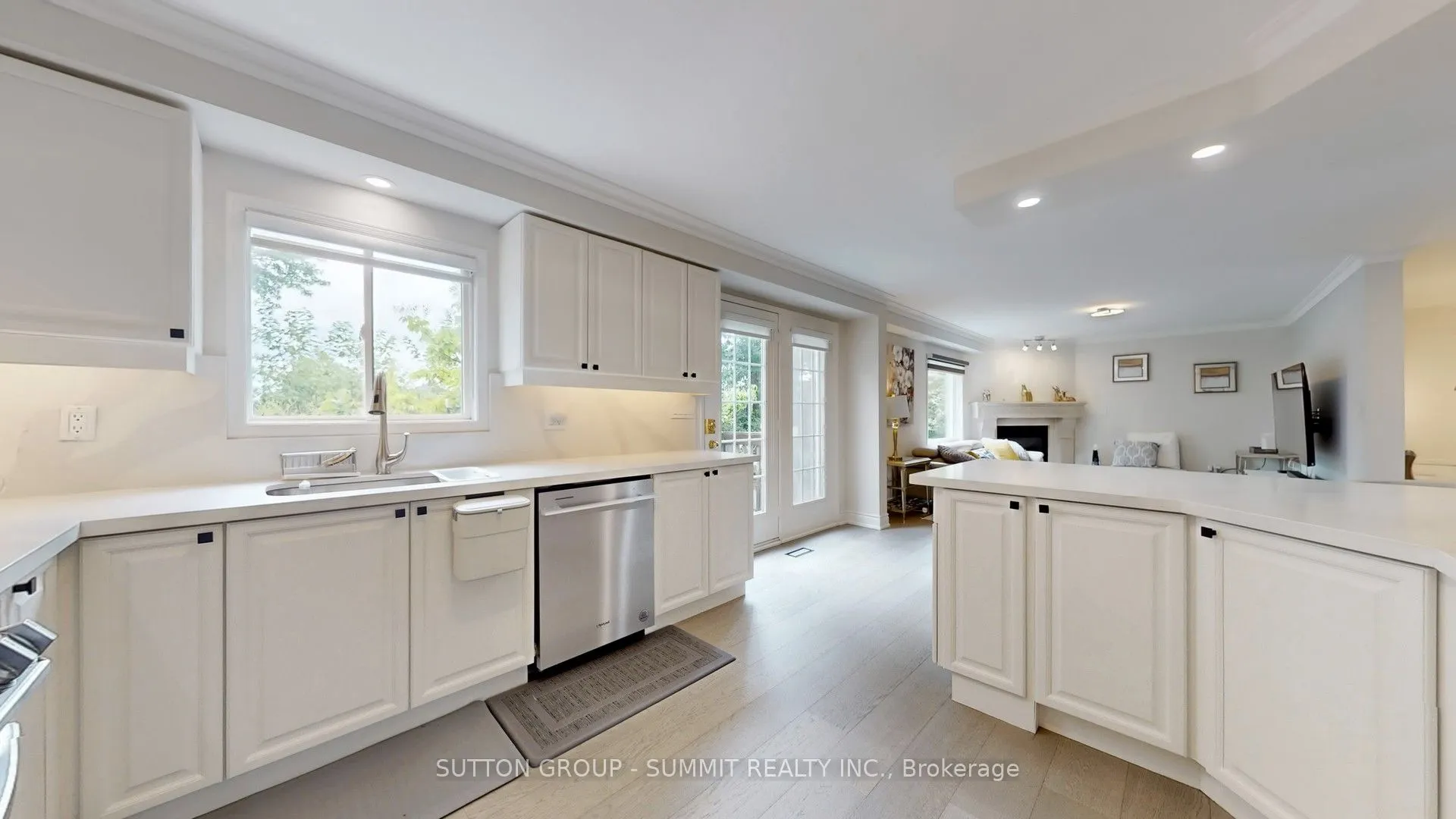 5535 GLEN ERIN Drive, #12