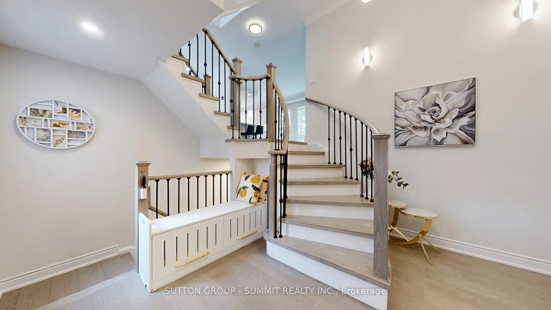5535 GLEN ERIN Drive, #12