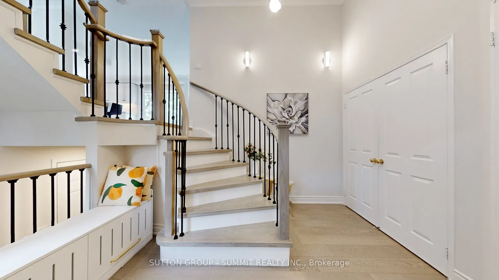 5535 GLEN ERIN Drive, #12