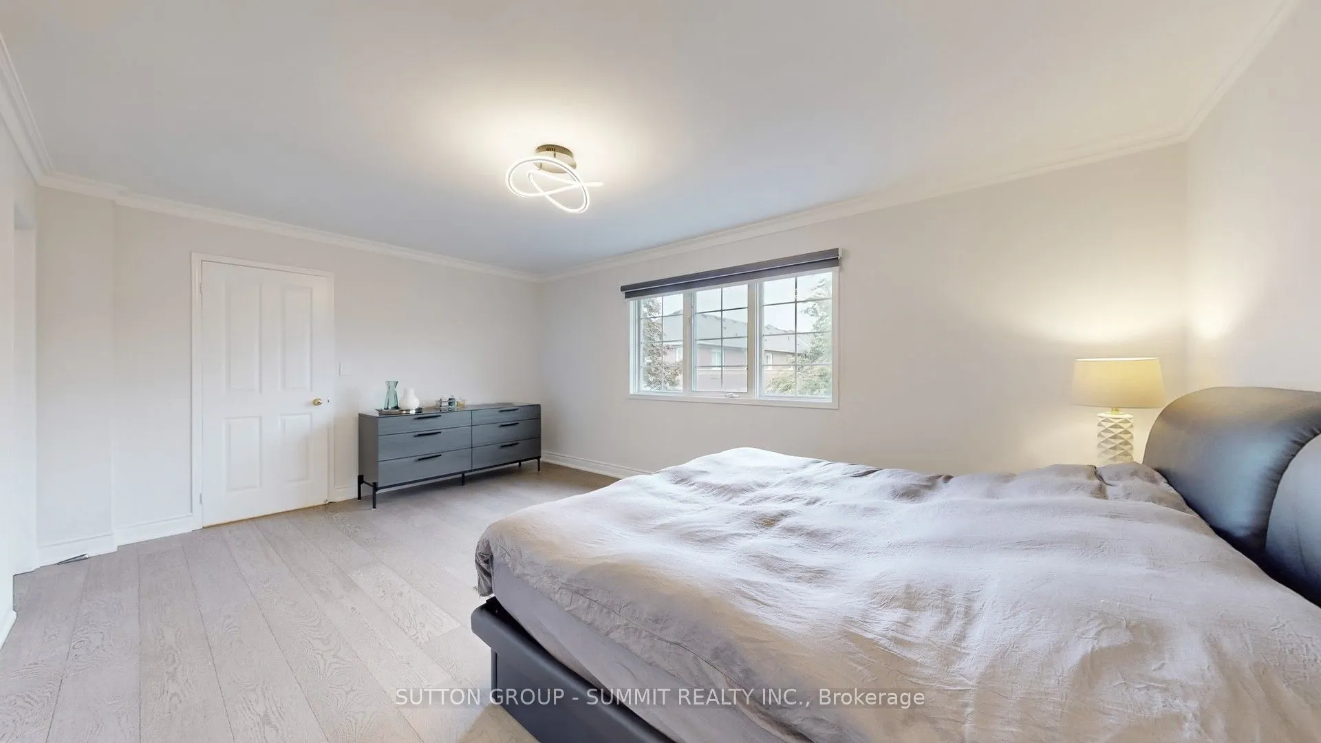 5535 GLEN ERIN Drive, #12