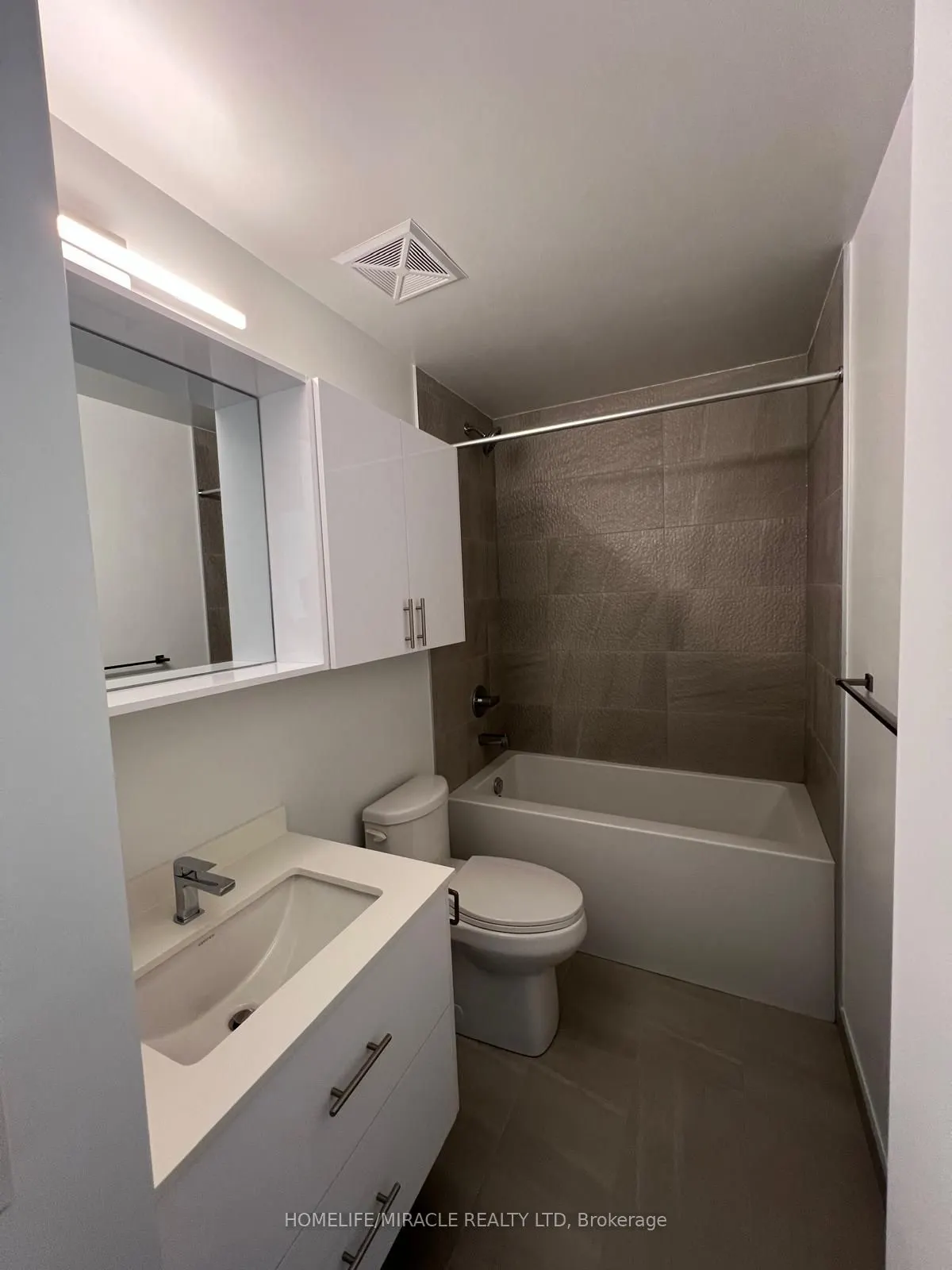 5105 Hurontario Street, #2606