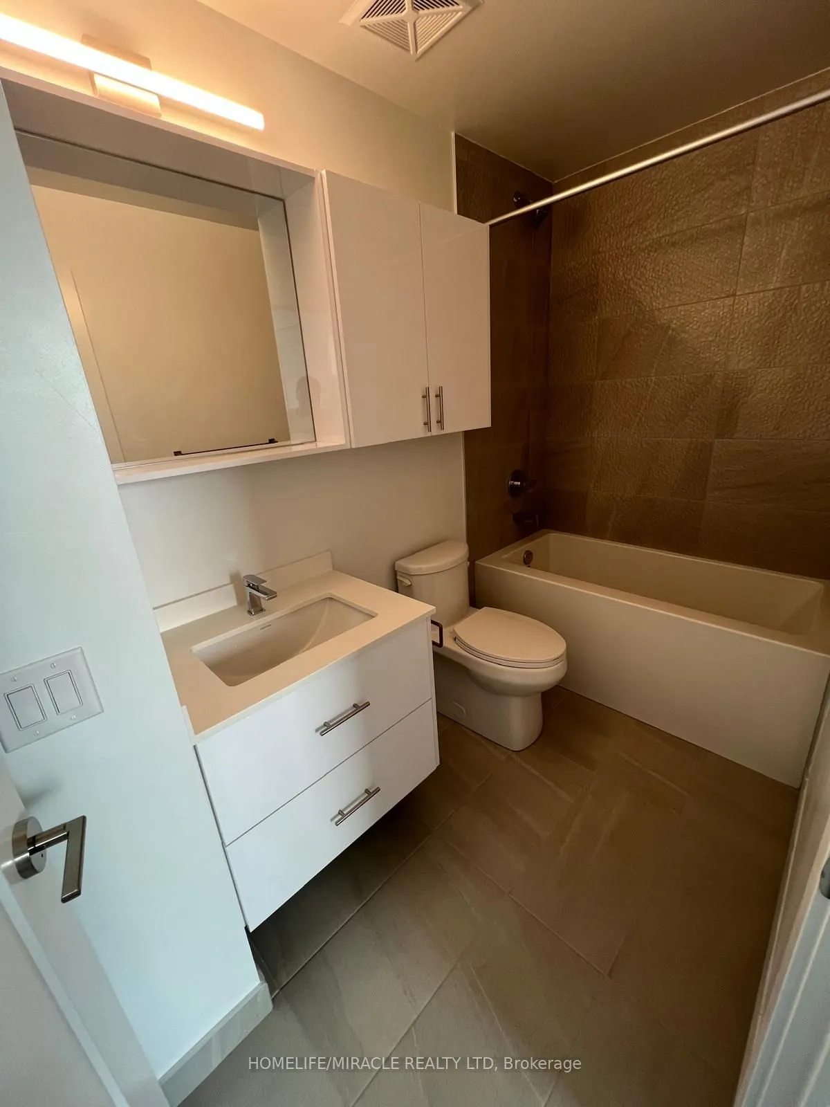 5105 Hurontario Street, #2606