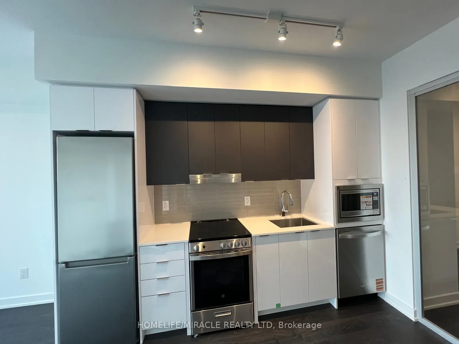 5105 Hurontario Street, #2606