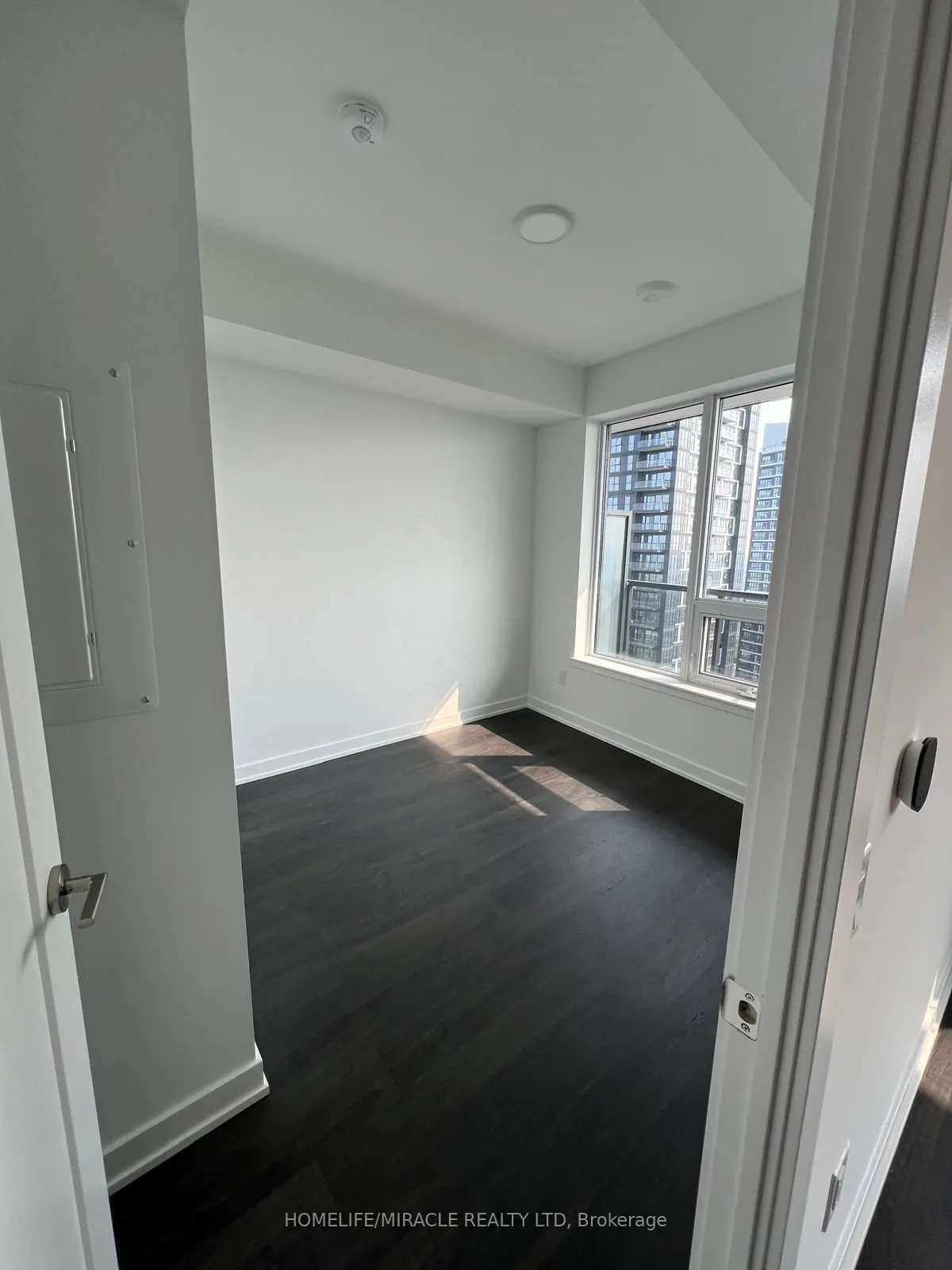 5105 Hurontario Street, #2606