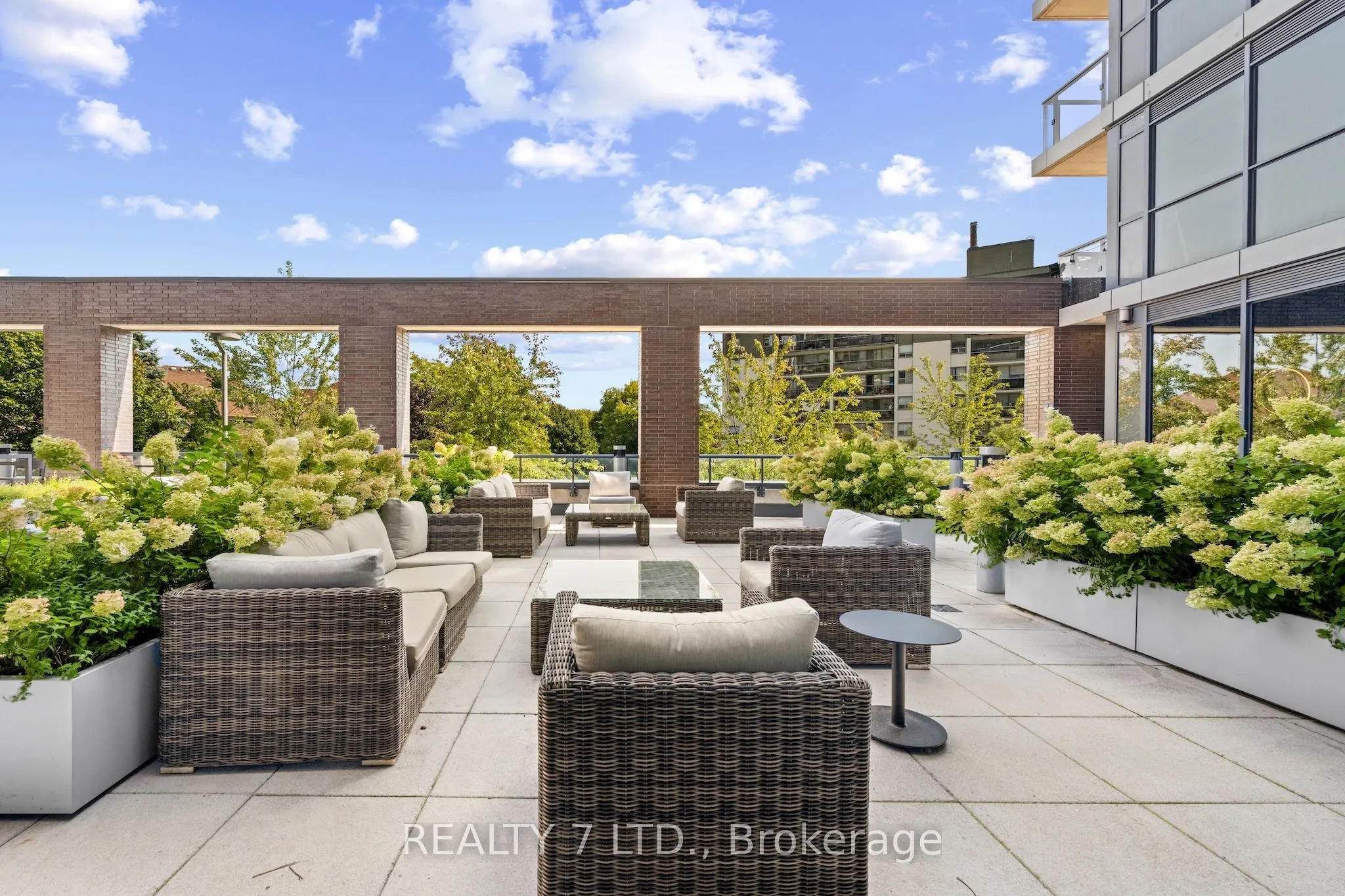 26 Gibbs Road, #838