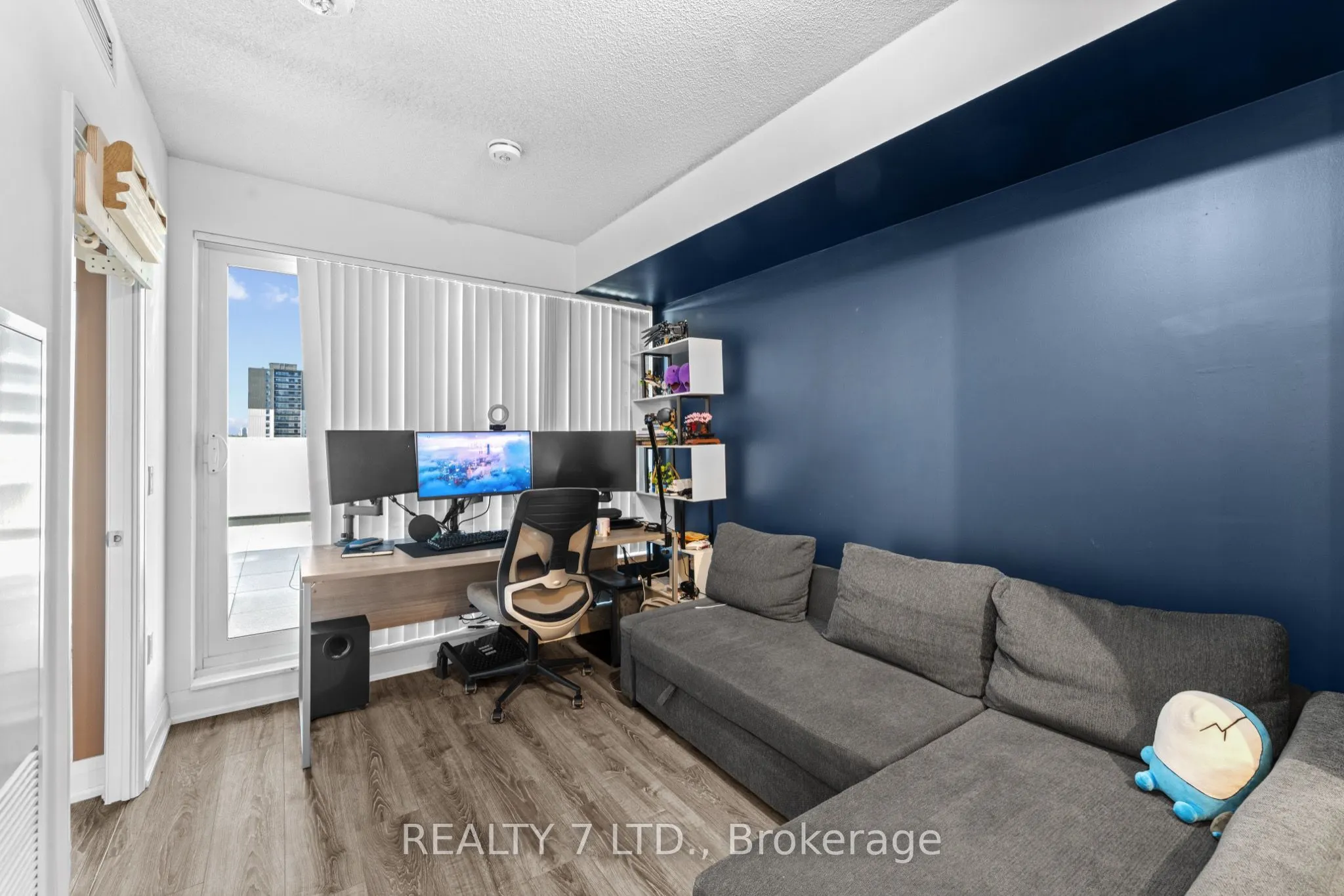 26 Gibbs Road, #838