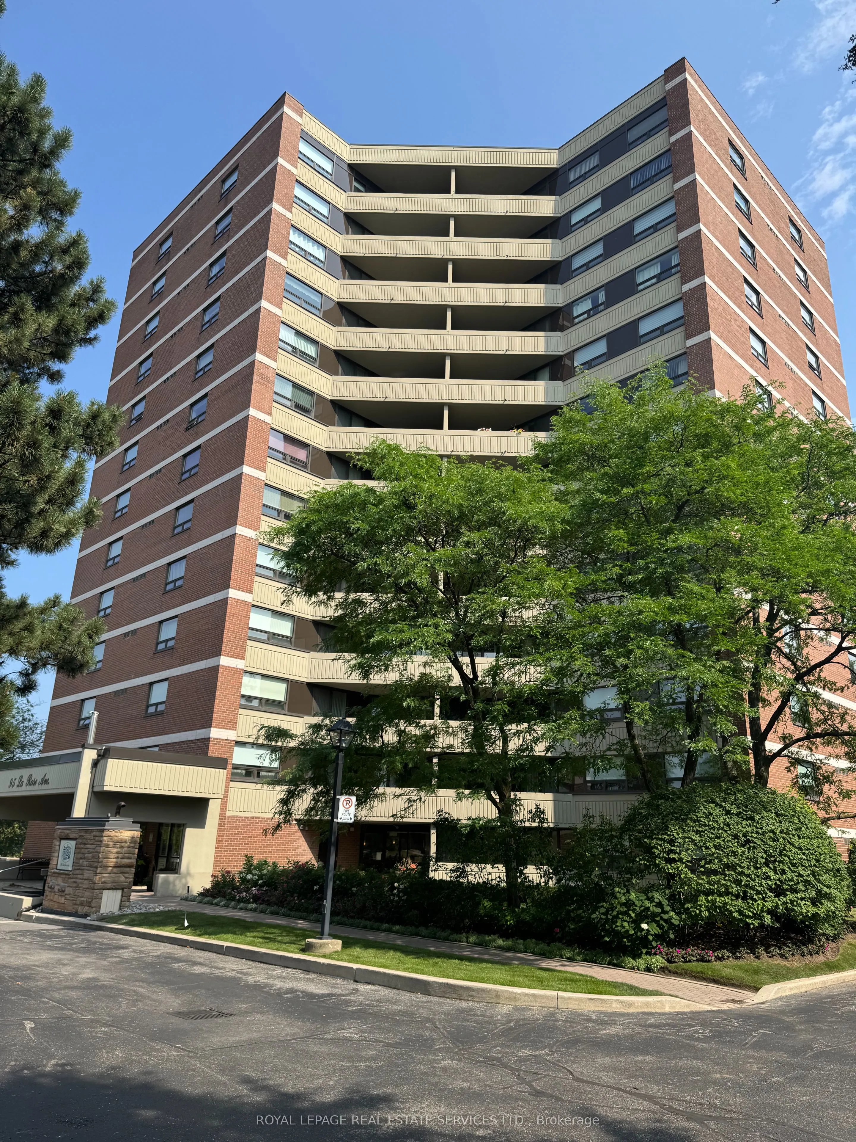 95 La Rose Avenue, #605