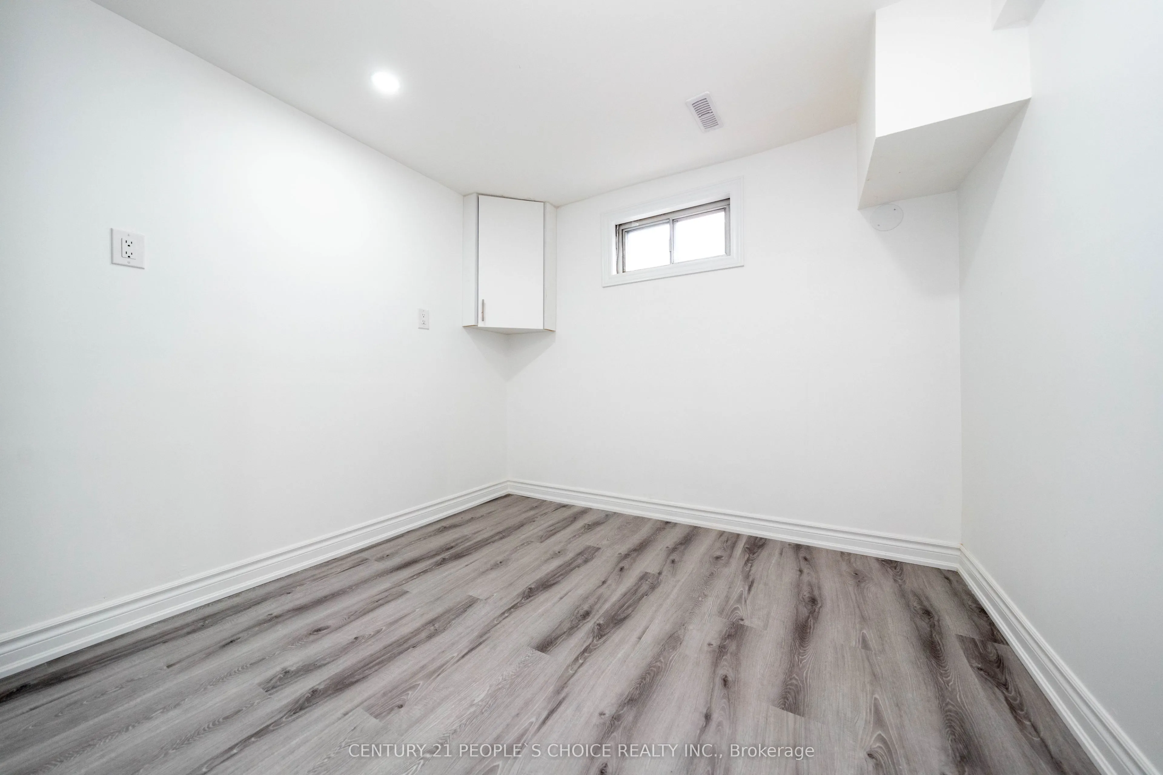 7440 Goreway Drive, #28