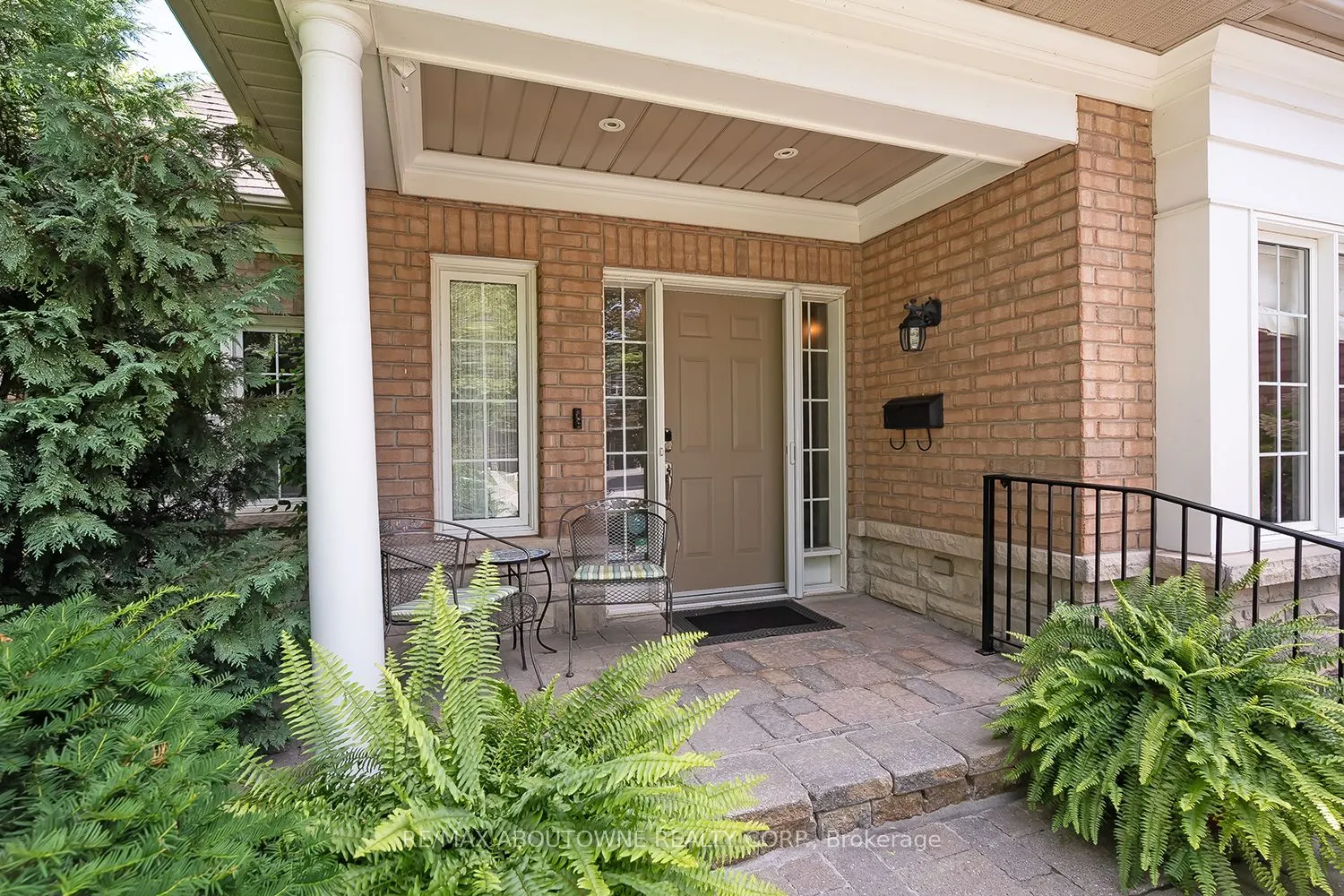 2375 Ravine Gate