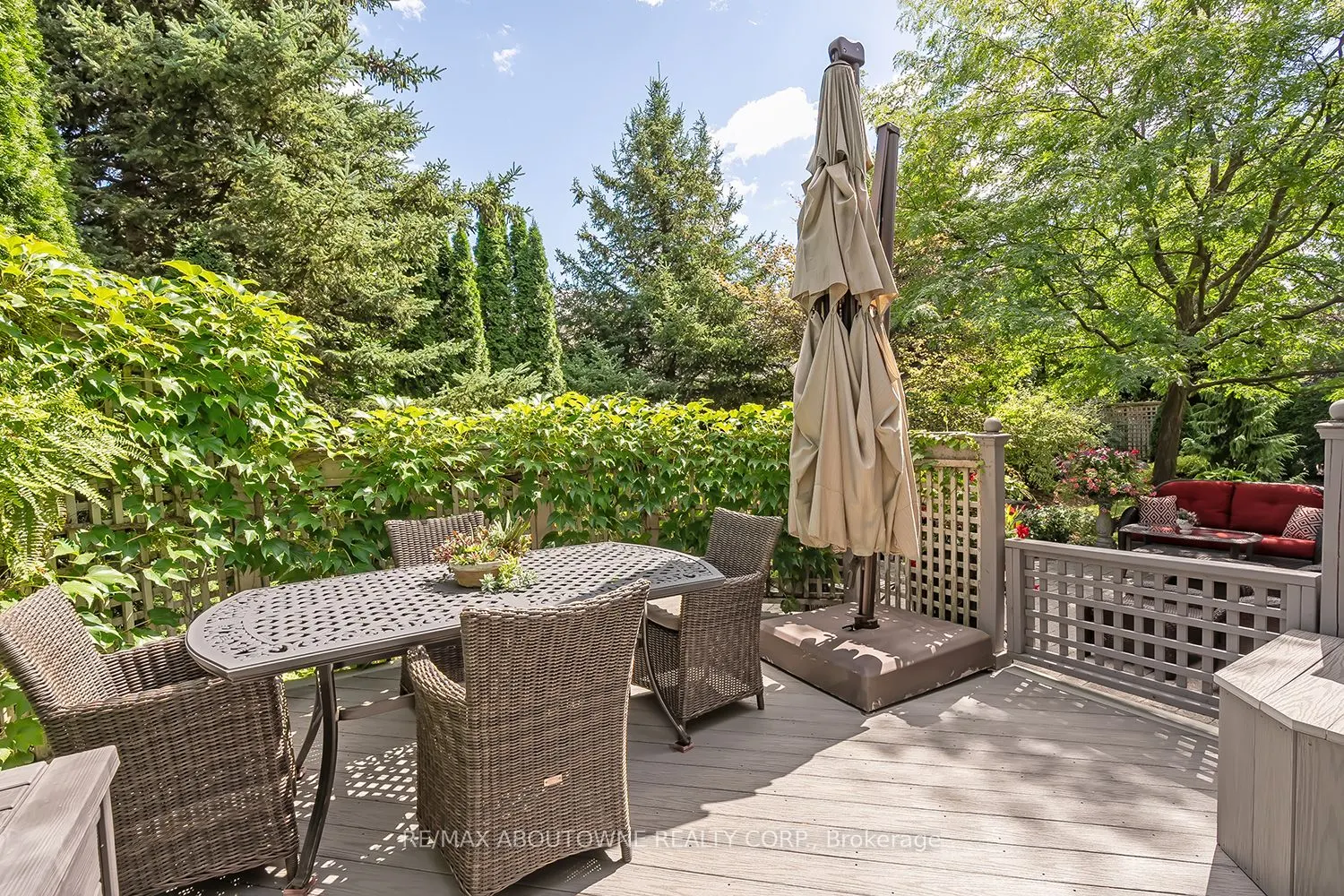 2375 Ravine Gate