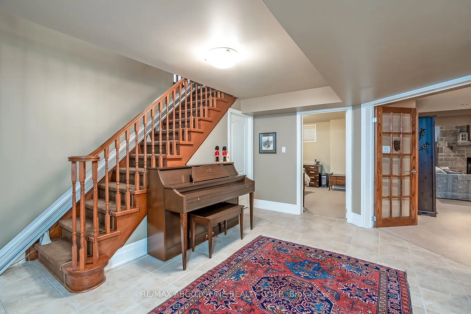 2375 Ravine Gate