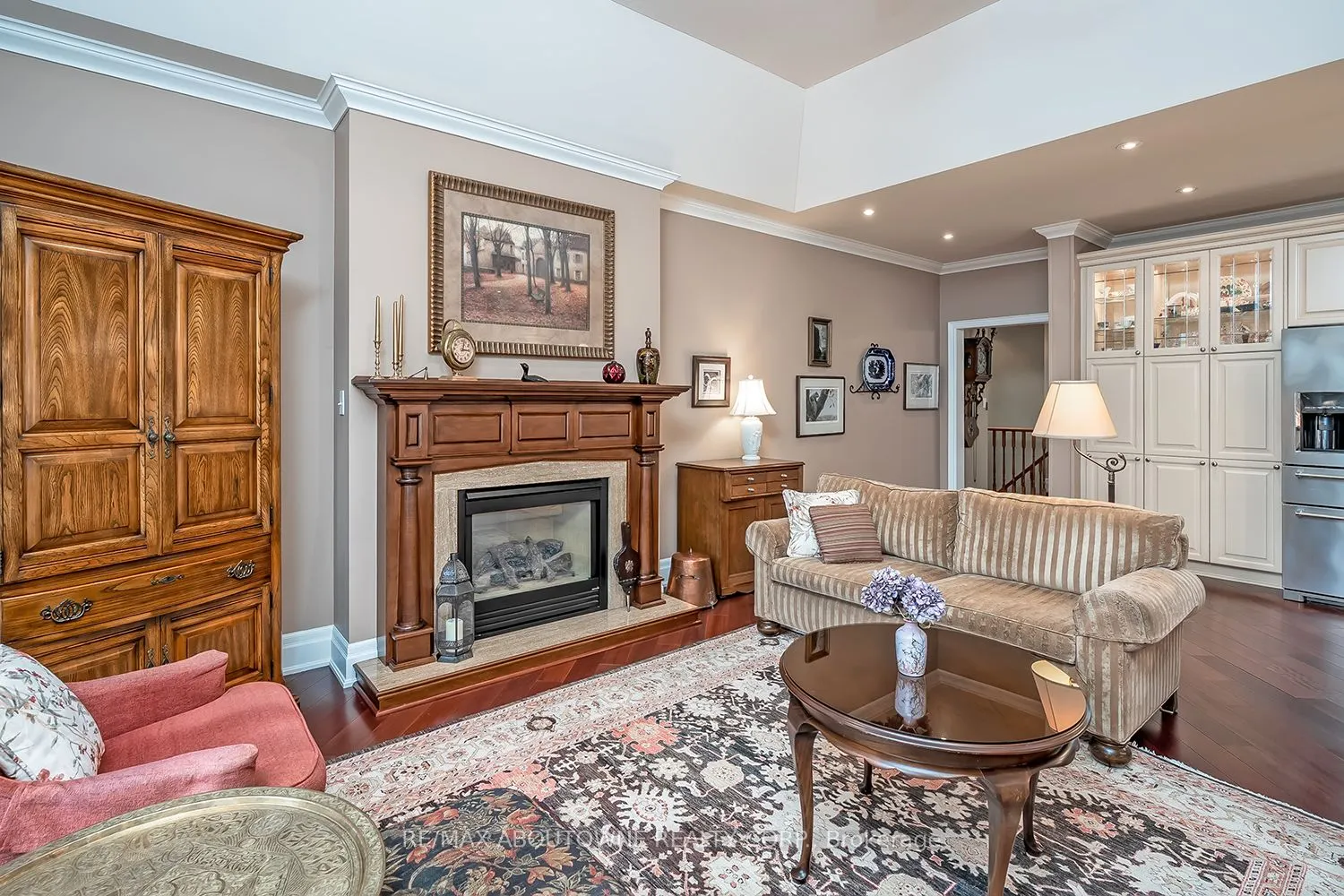 2375 Ravine Gate