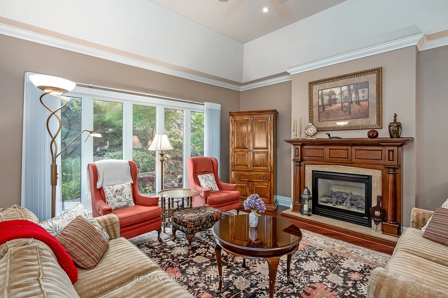 2375 Ravine Gate