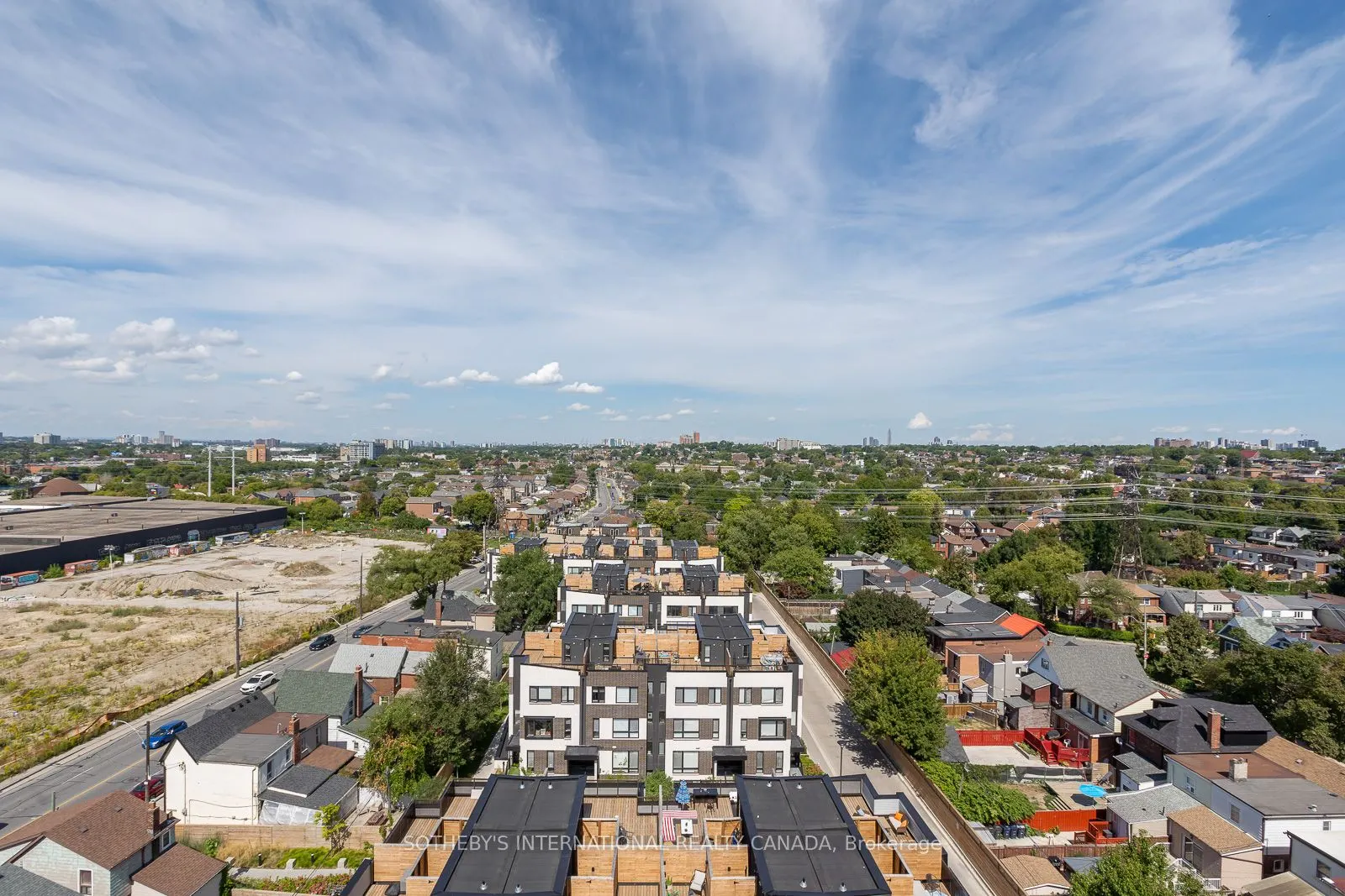 1808 St Clair Avenue W, #1011