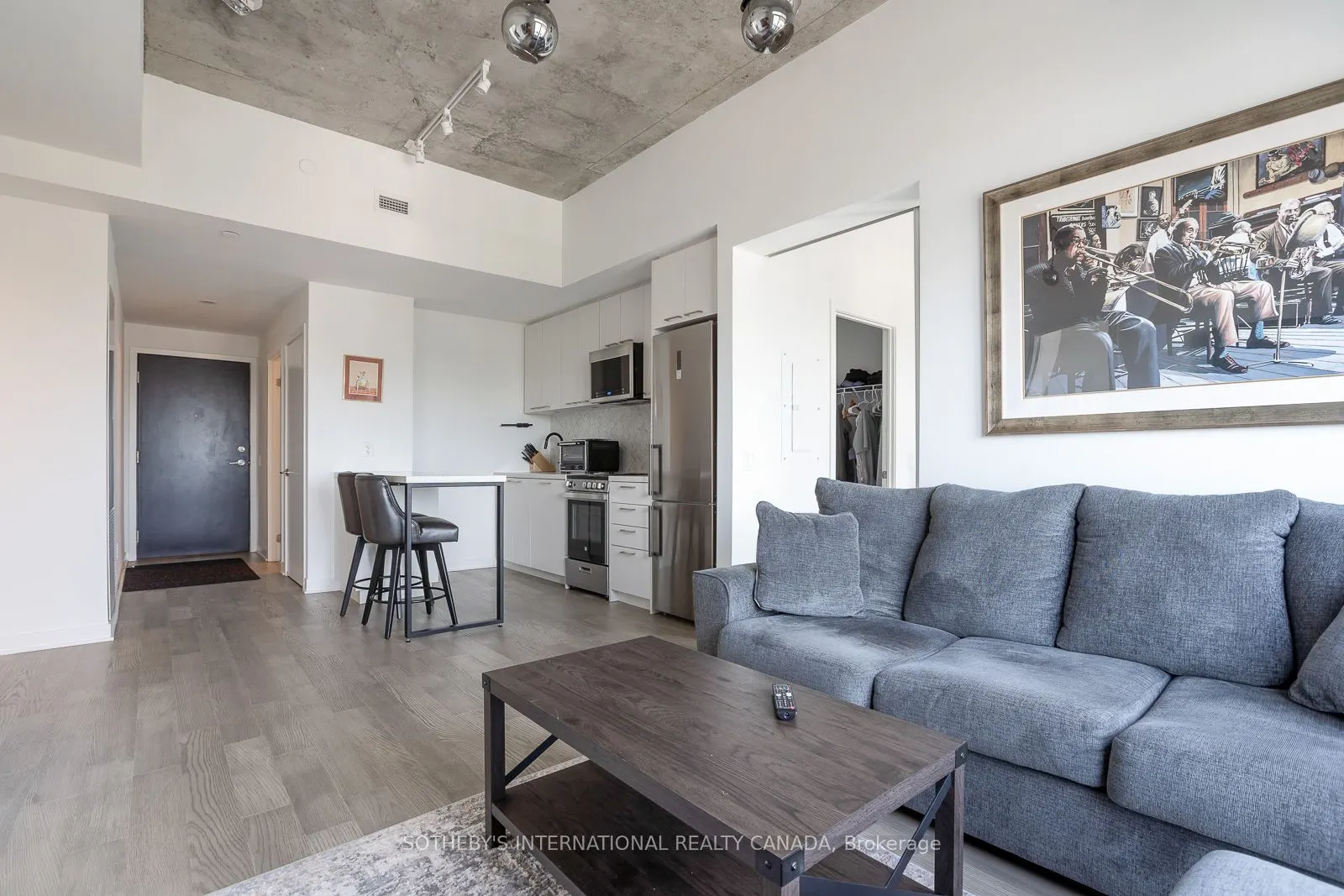1808 St Clair Avenue W, #1011
