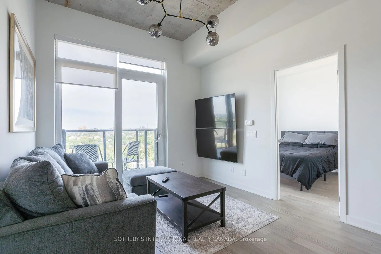 1808 St Clair Avenue W, #1011