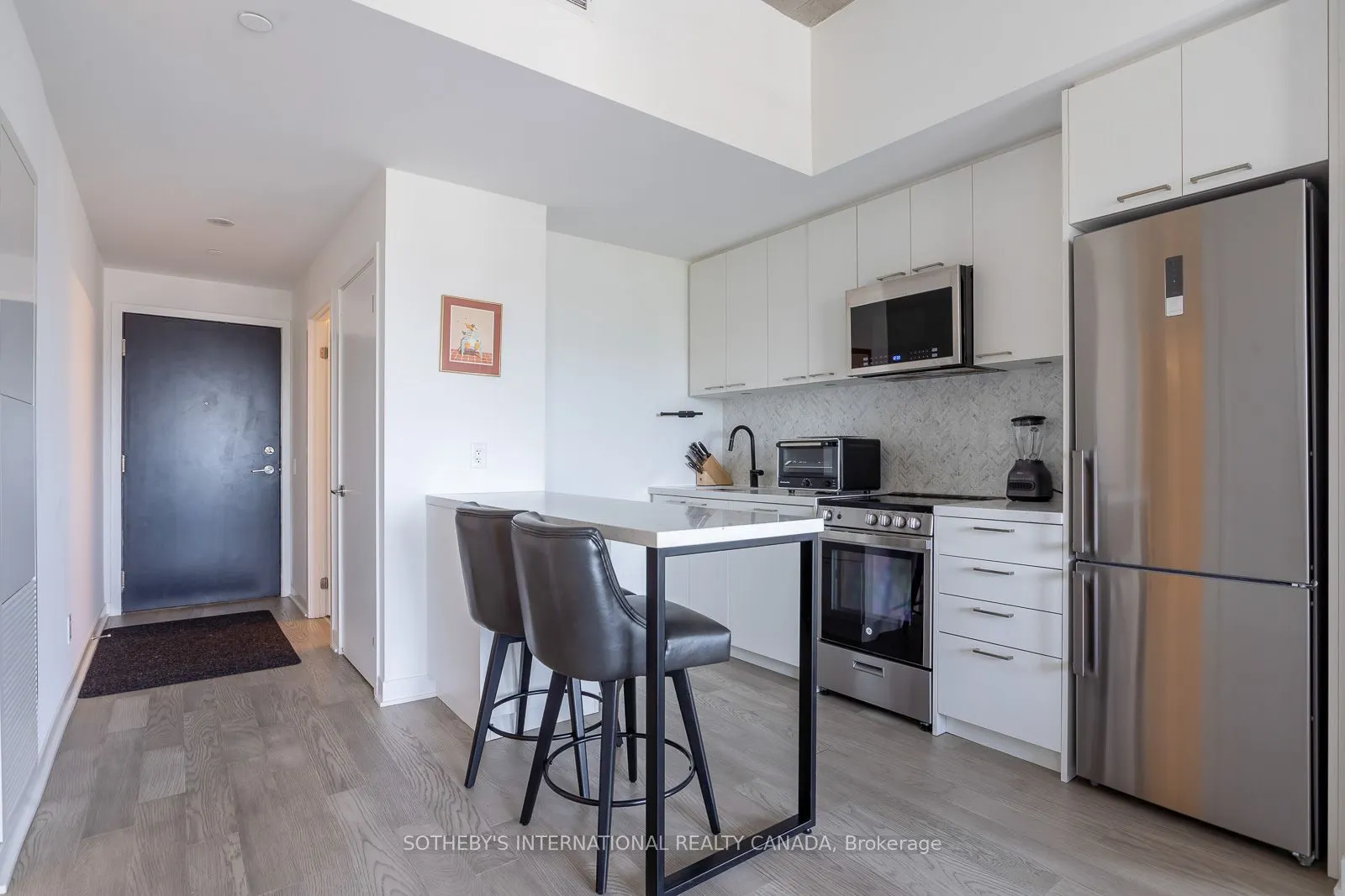 1808 St Clair Avenue W, #1011