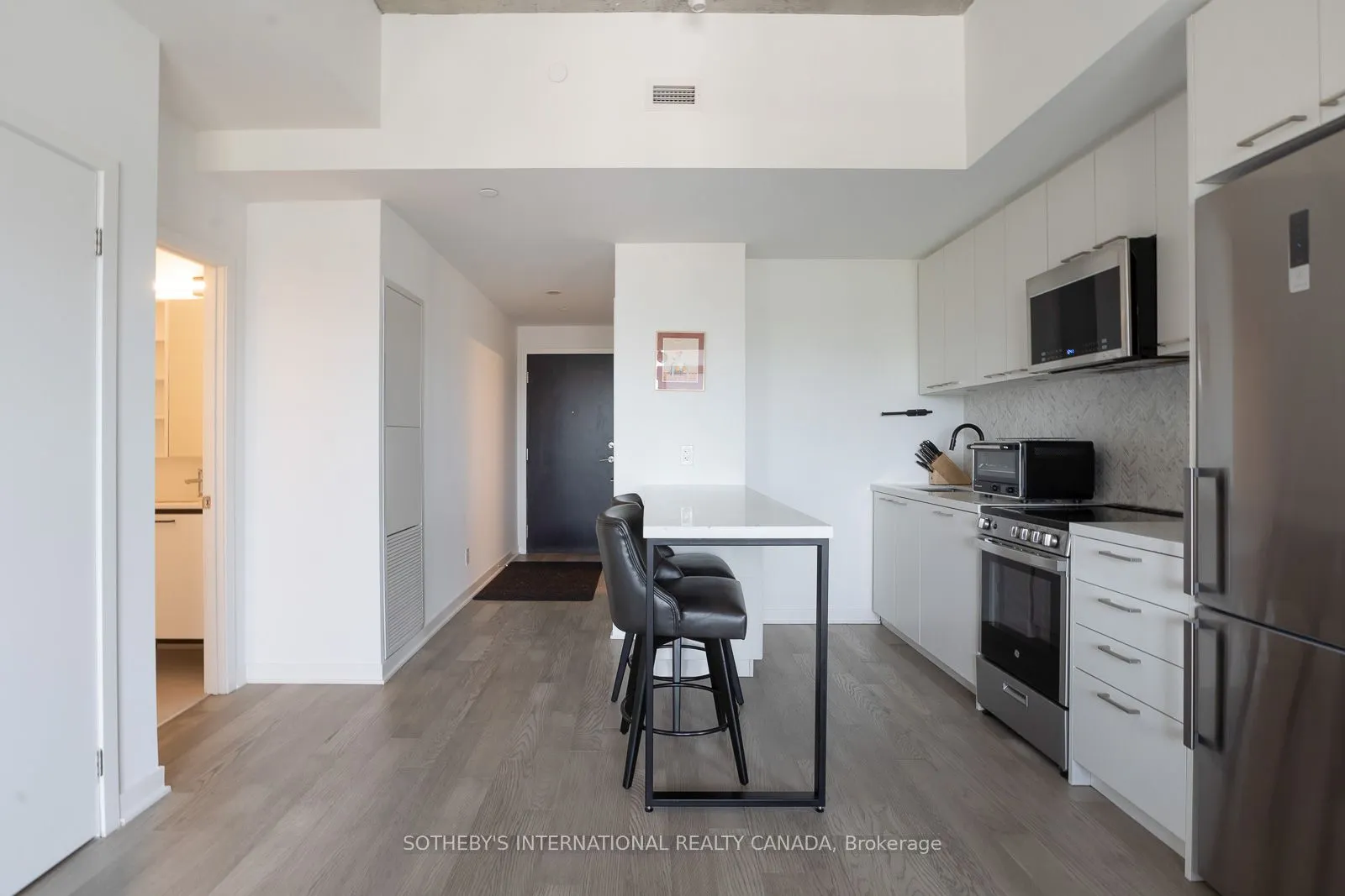 1808 St Clair Avenue W, #1011
