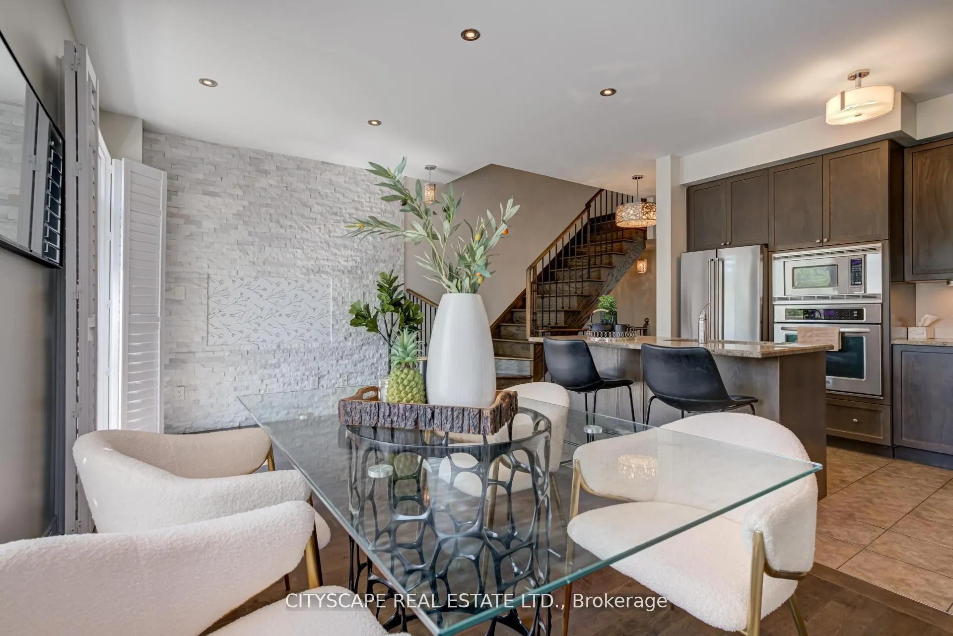3380 Thomas Street, #1