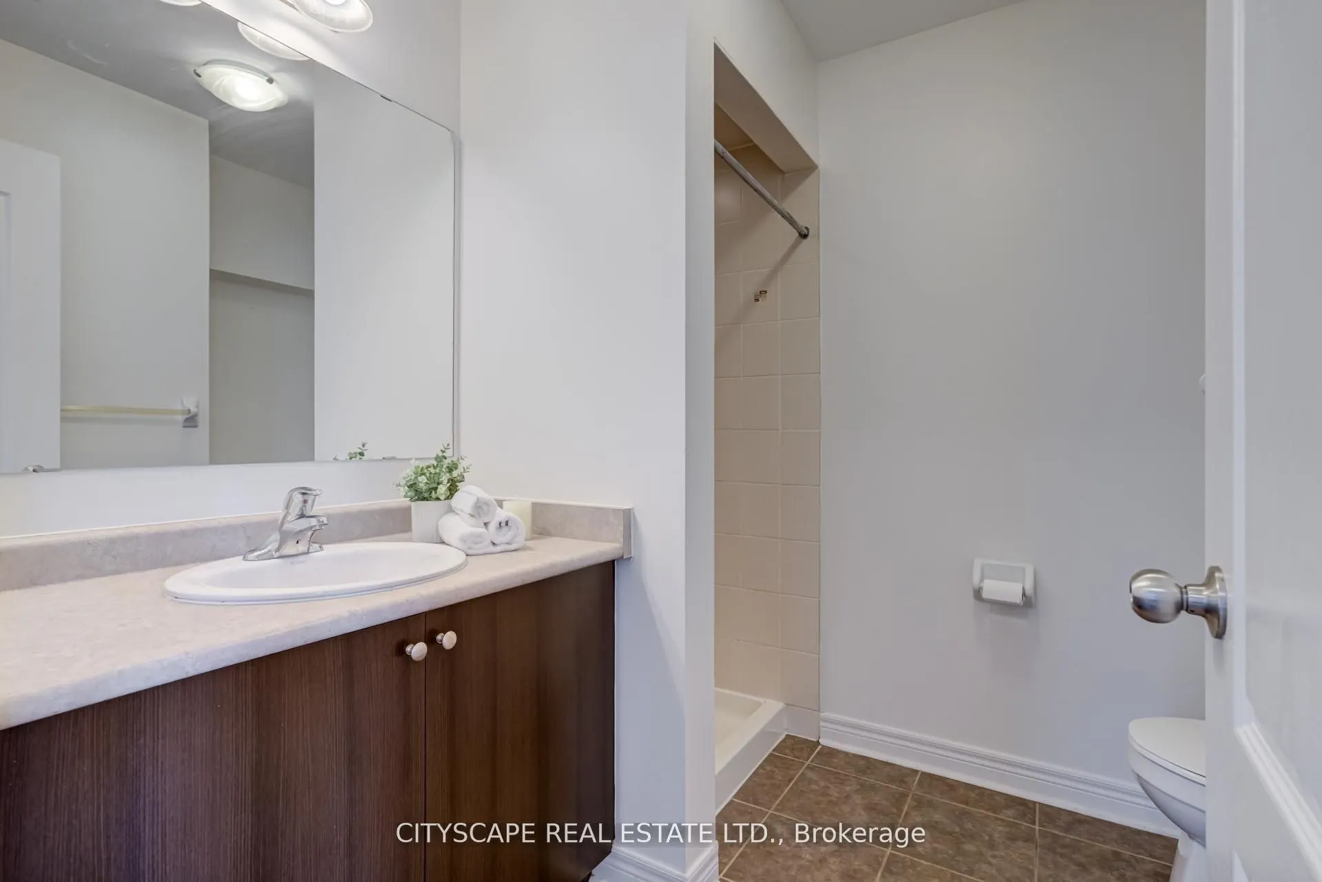 3380 Thomas Street, #1