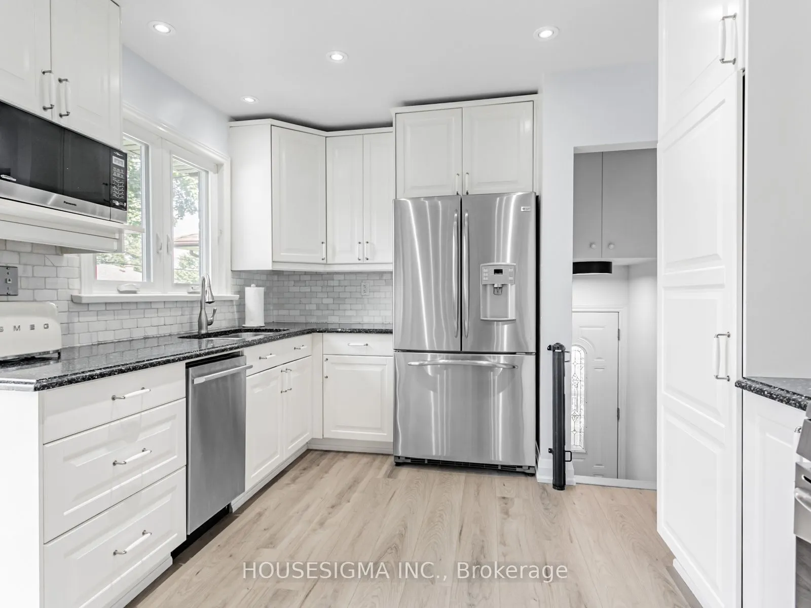 72 Ludstone Drive