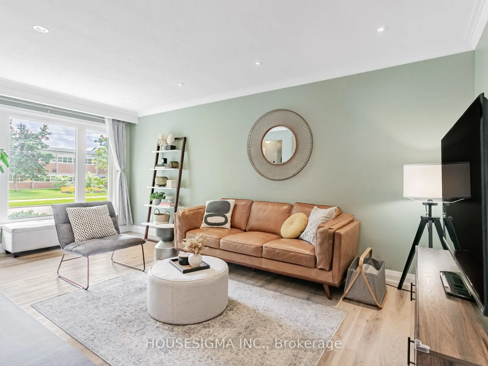 72 Ludstone Drive