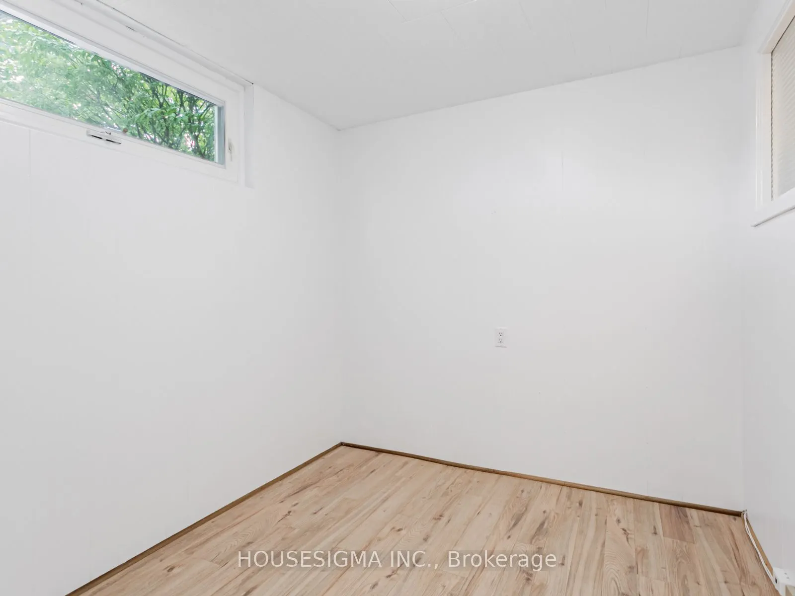 72 Ludstone Drive