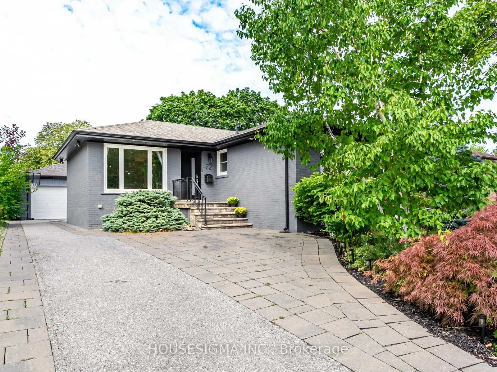 72 Ludstone Drive