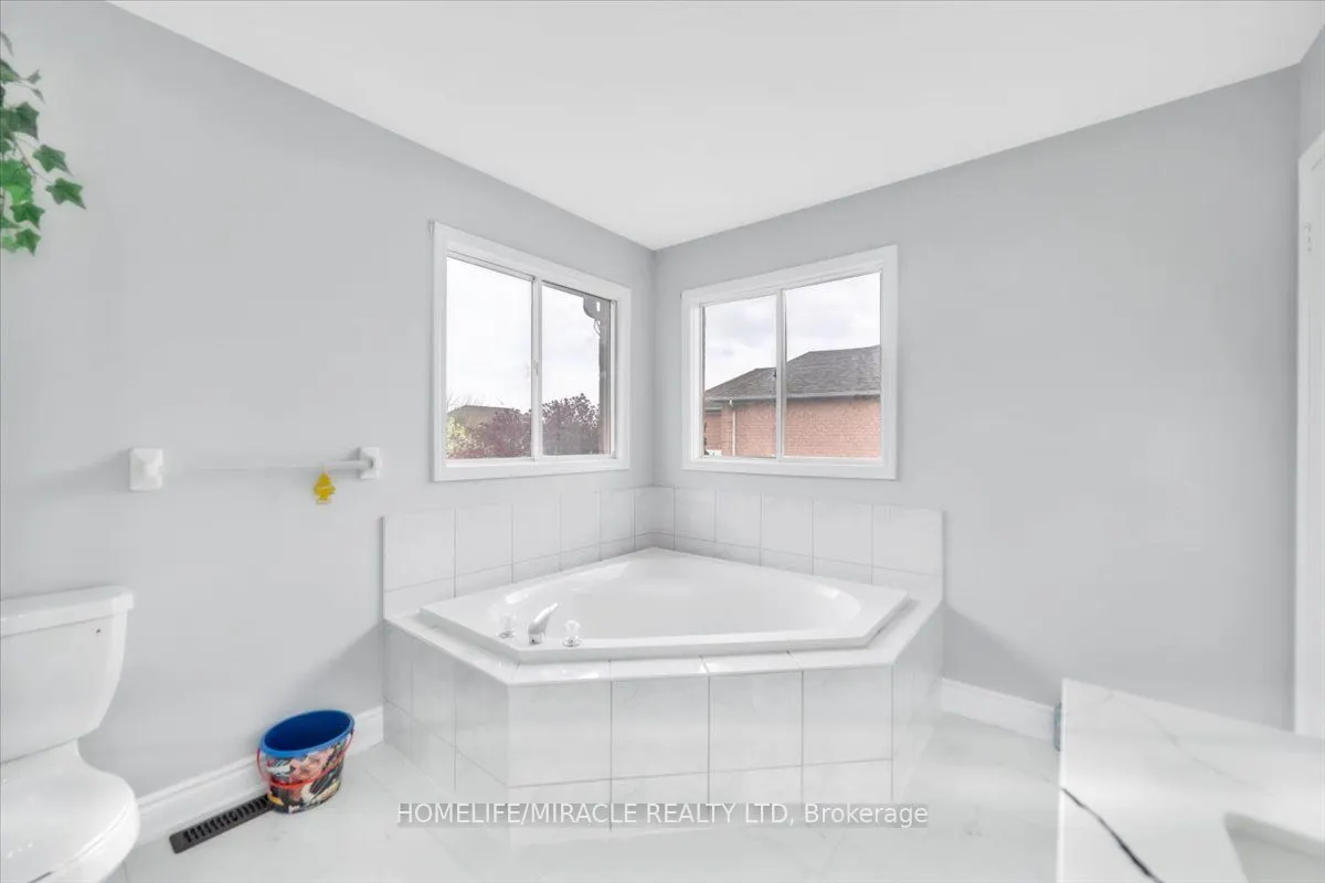 4 Peppertree Crescent