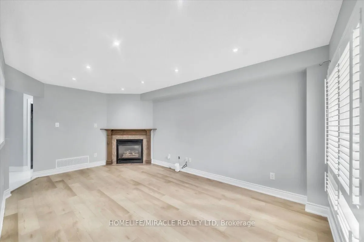 4 Peppertree Crescent