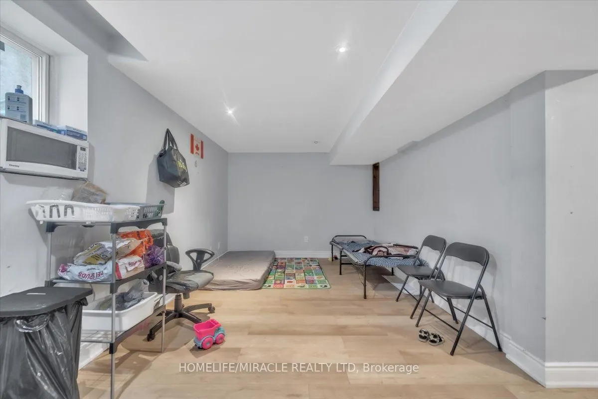 4 Peppertree Crescent