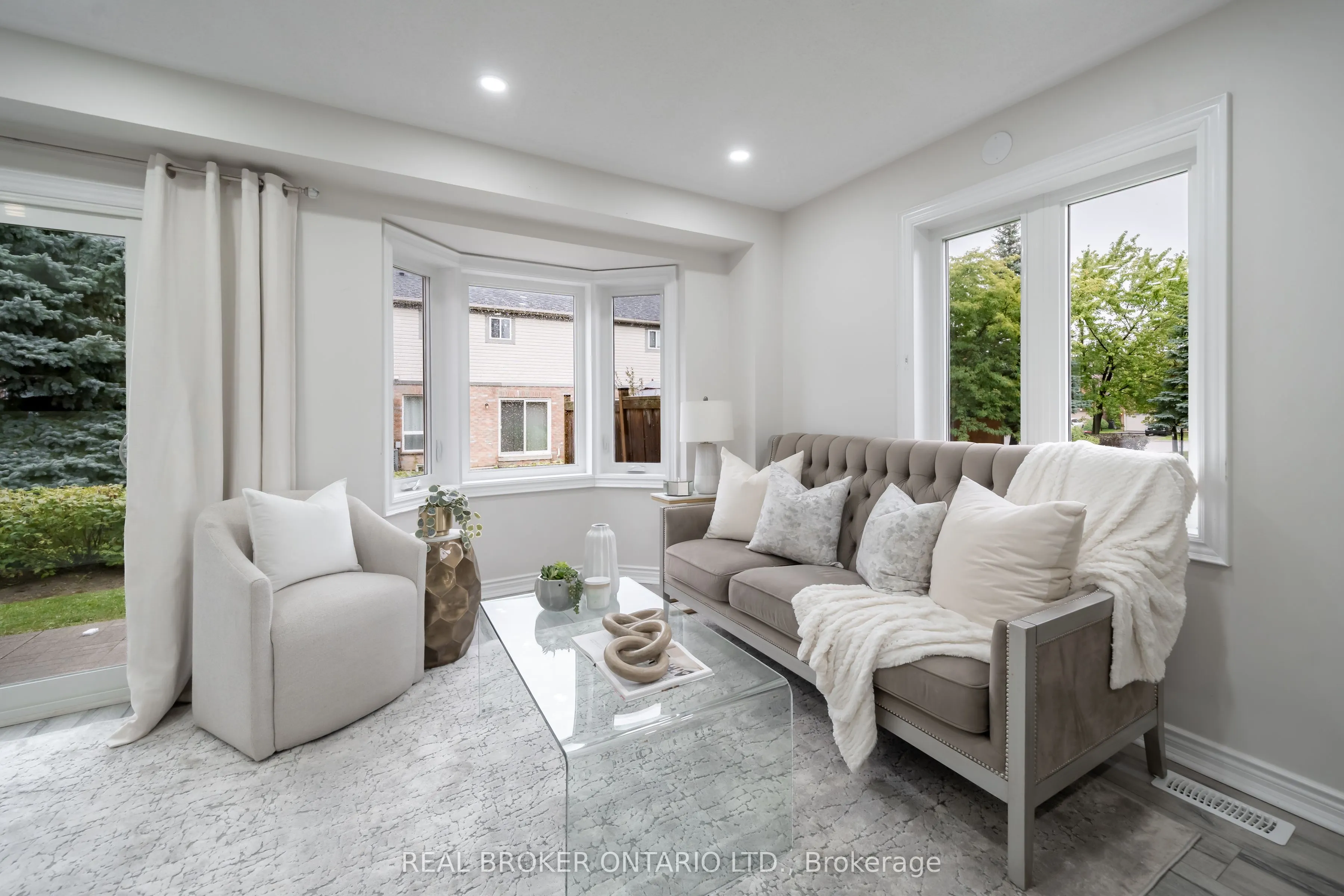 5255 Guildwood Way, #36