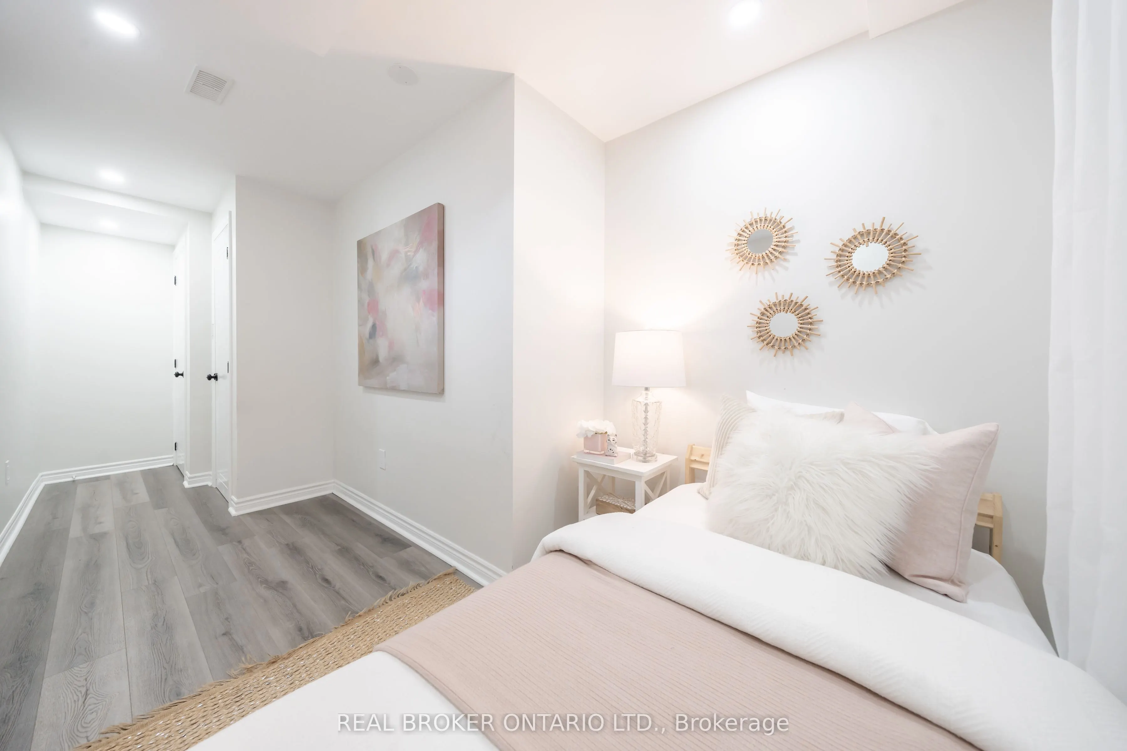 5255 Guildwood Way, #36