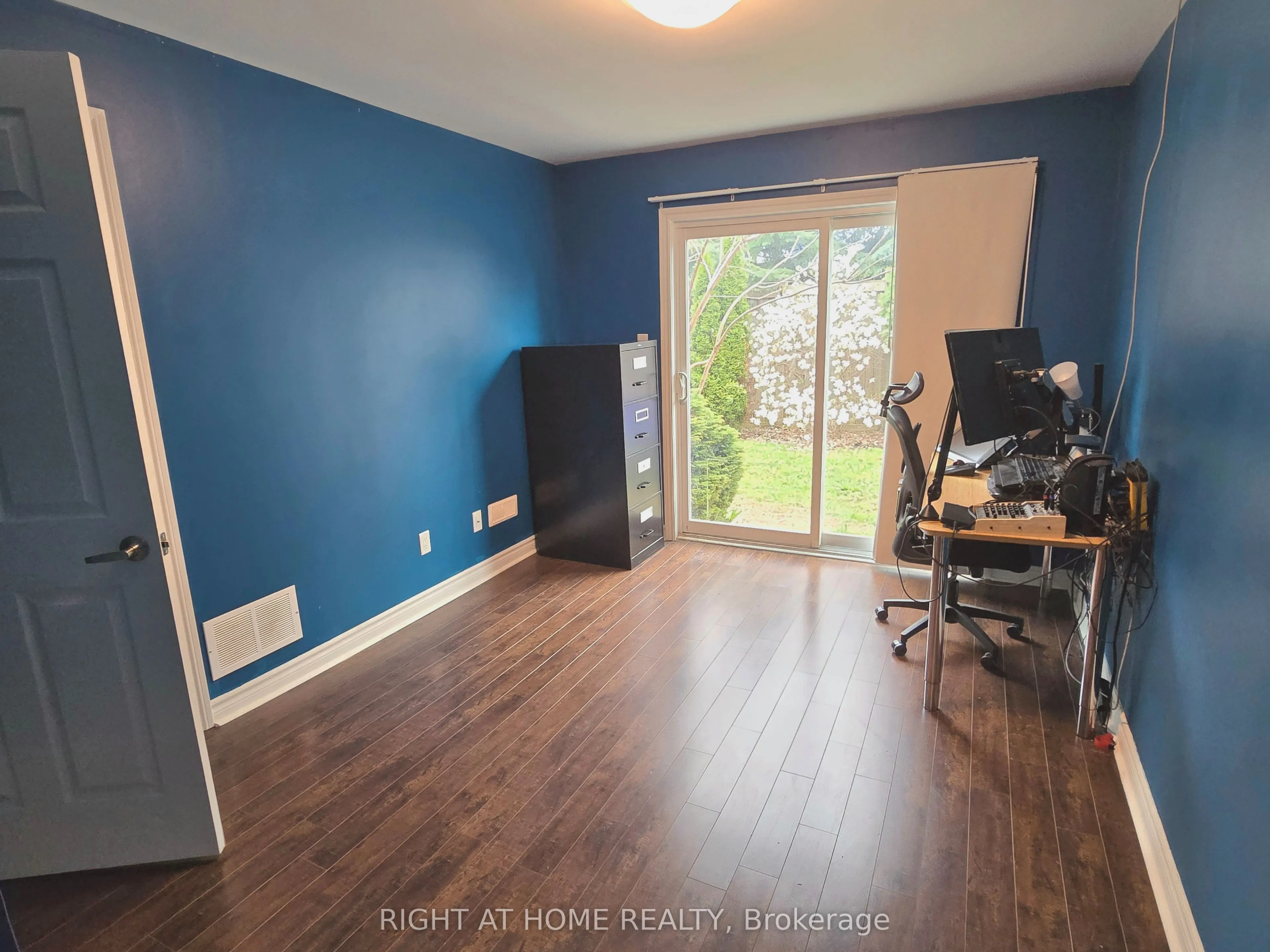 2441 Coho Way