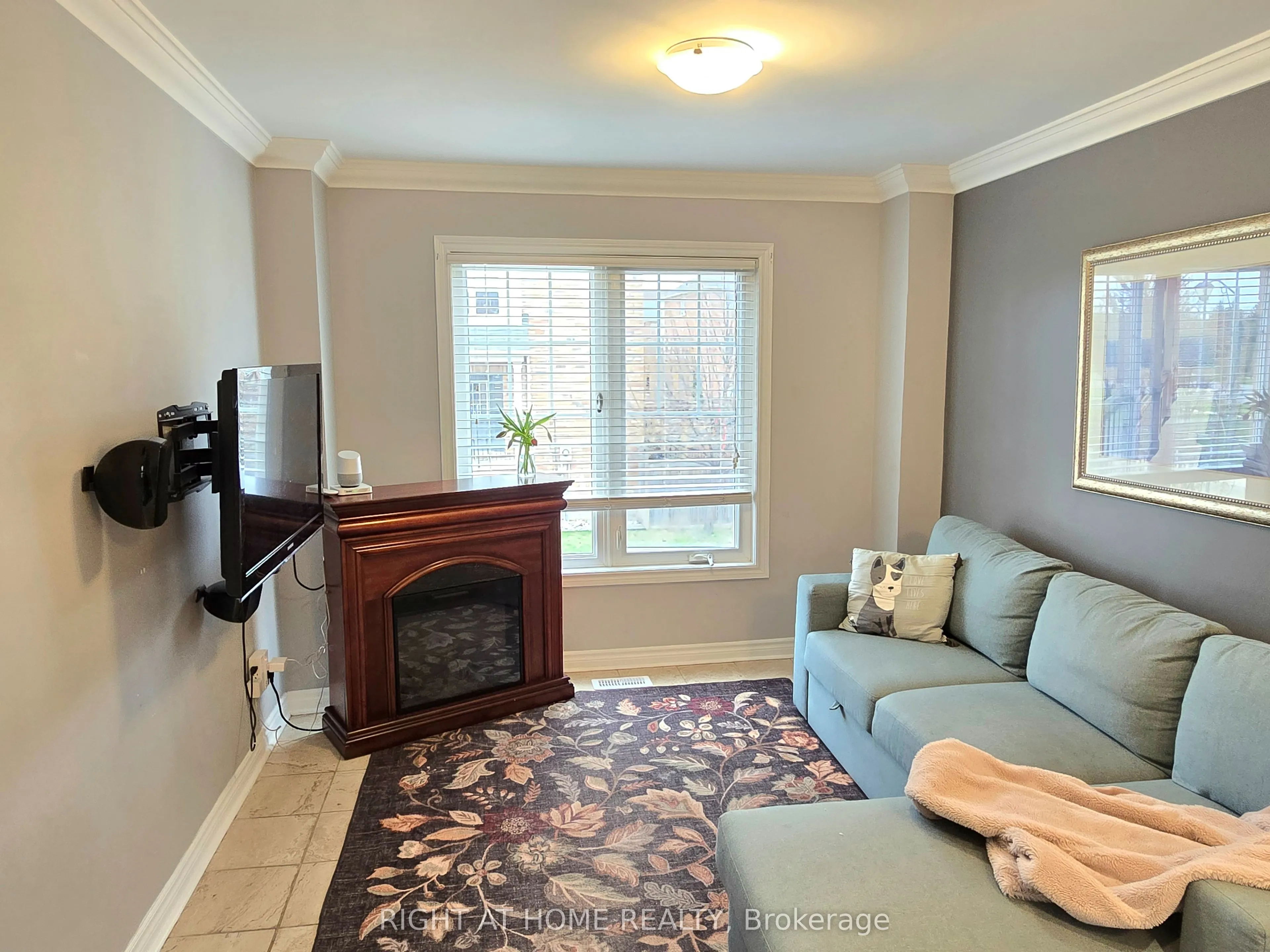 2441 Coho Way