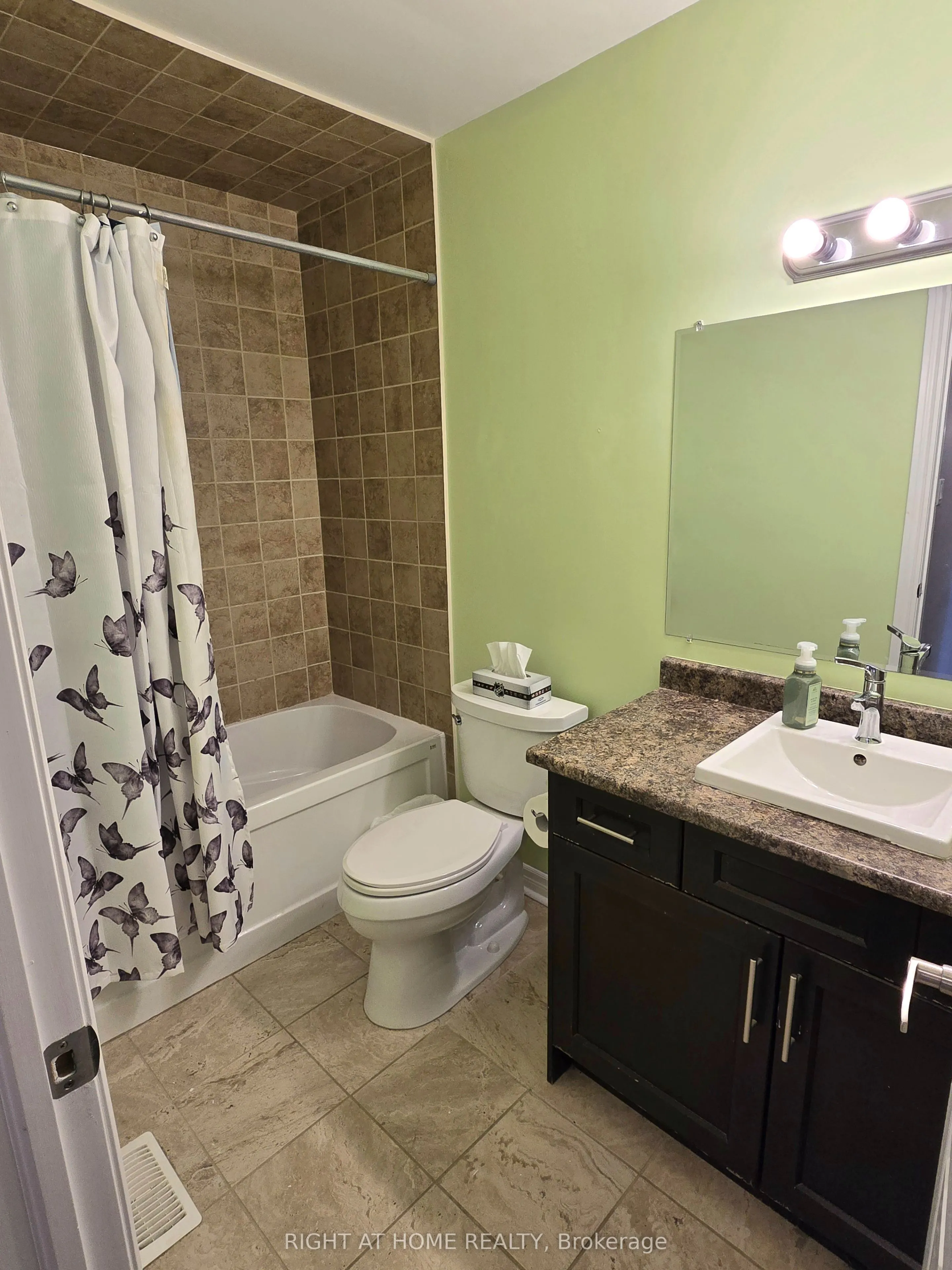 2441 Coho Way