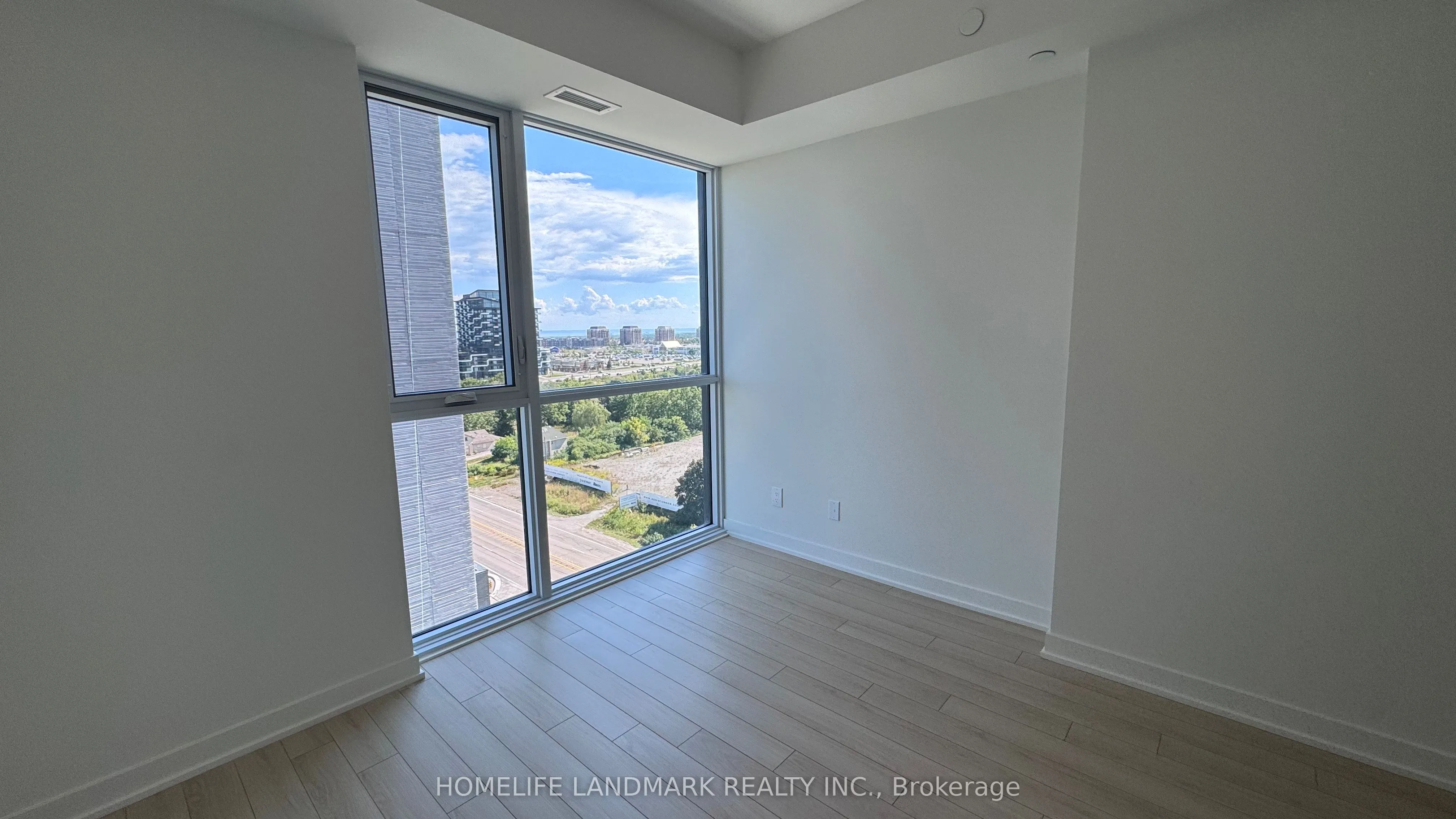 3079 Trafalgar Road, #1101