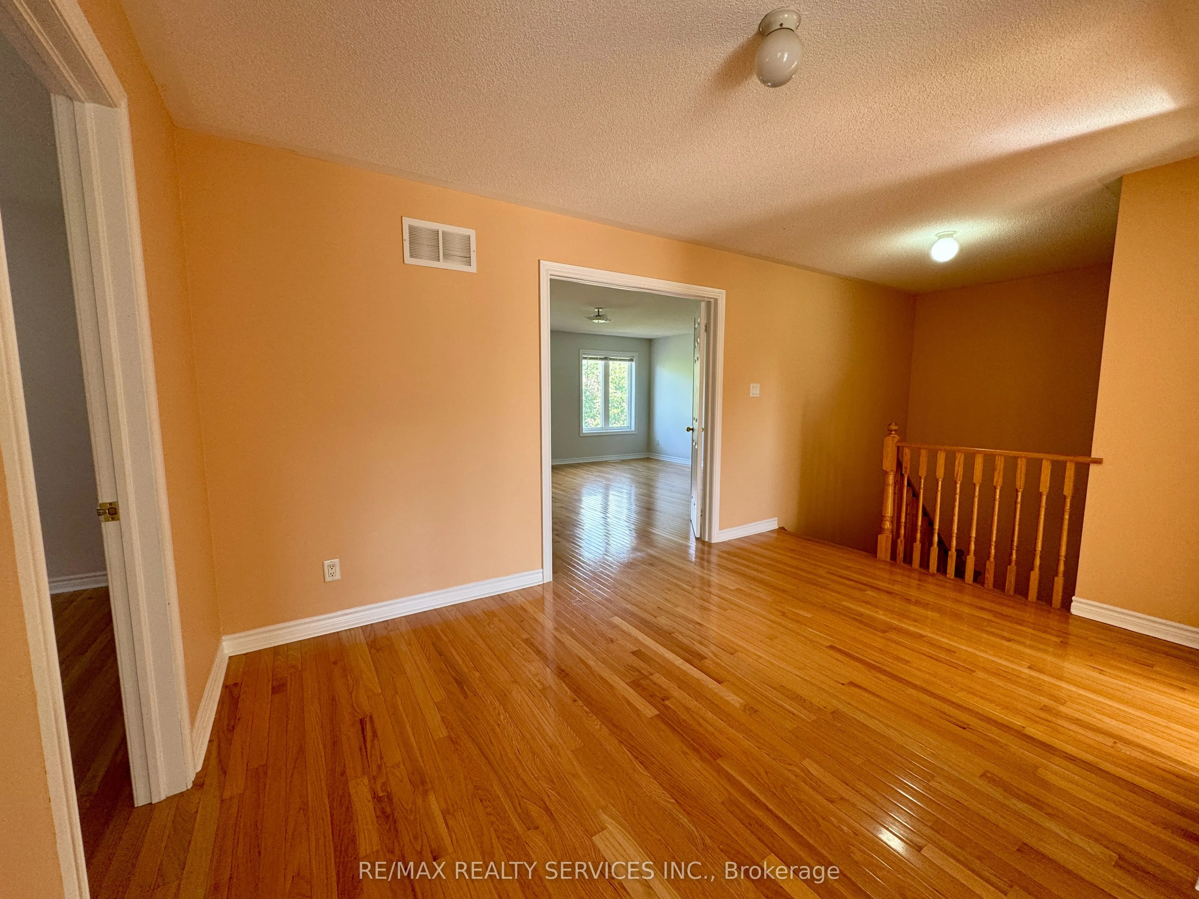 53 Echoridge Drive