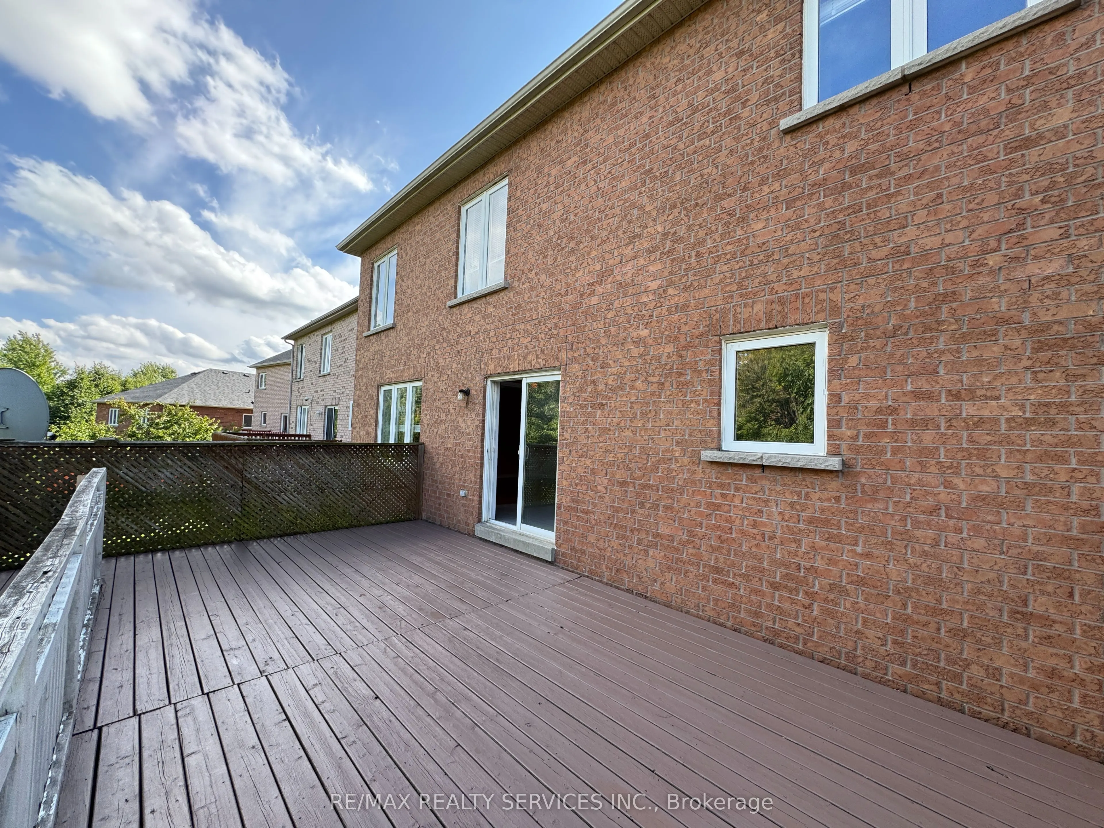 53 Echoridge Drive