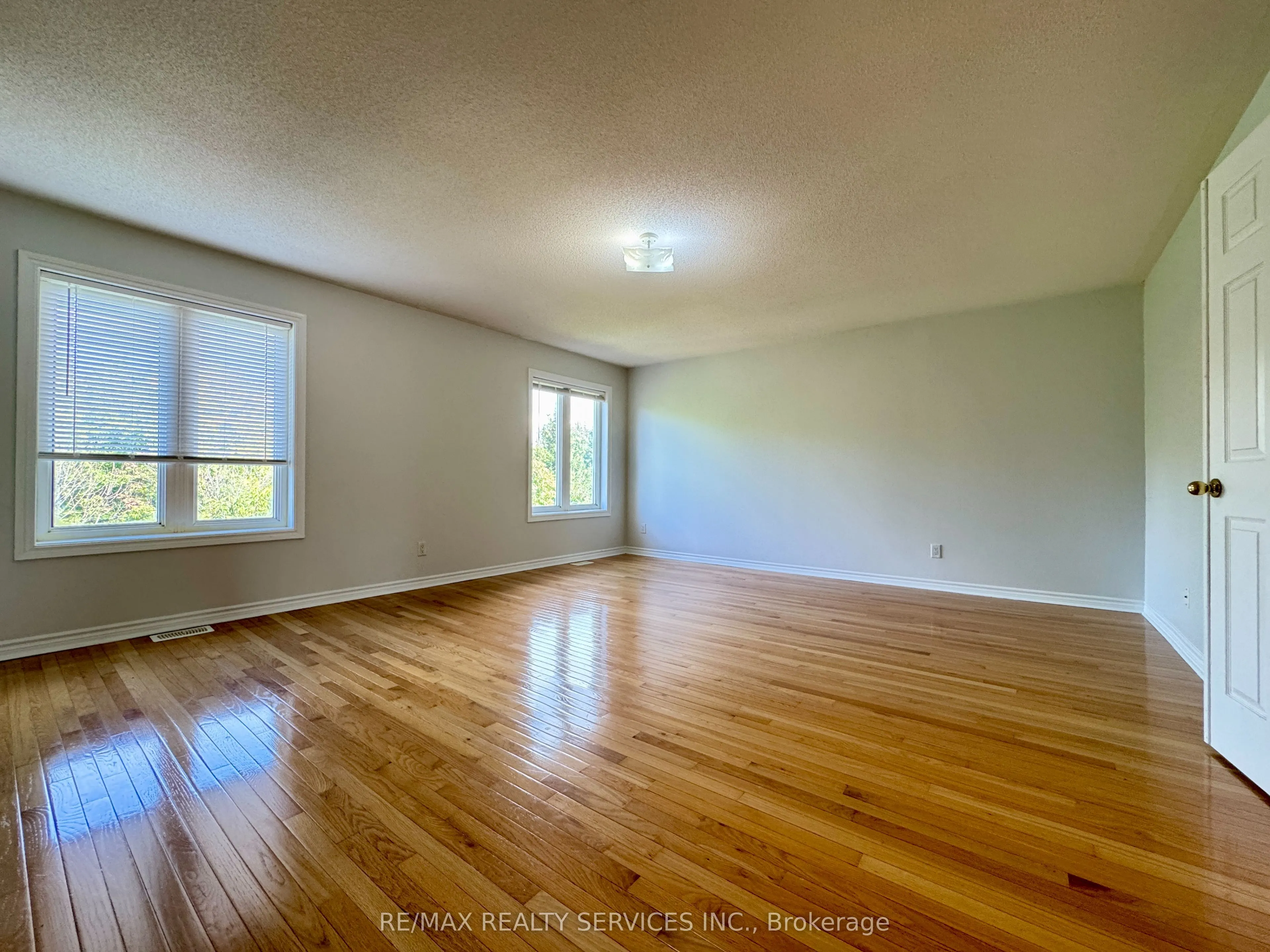 53 Echoridge Drive