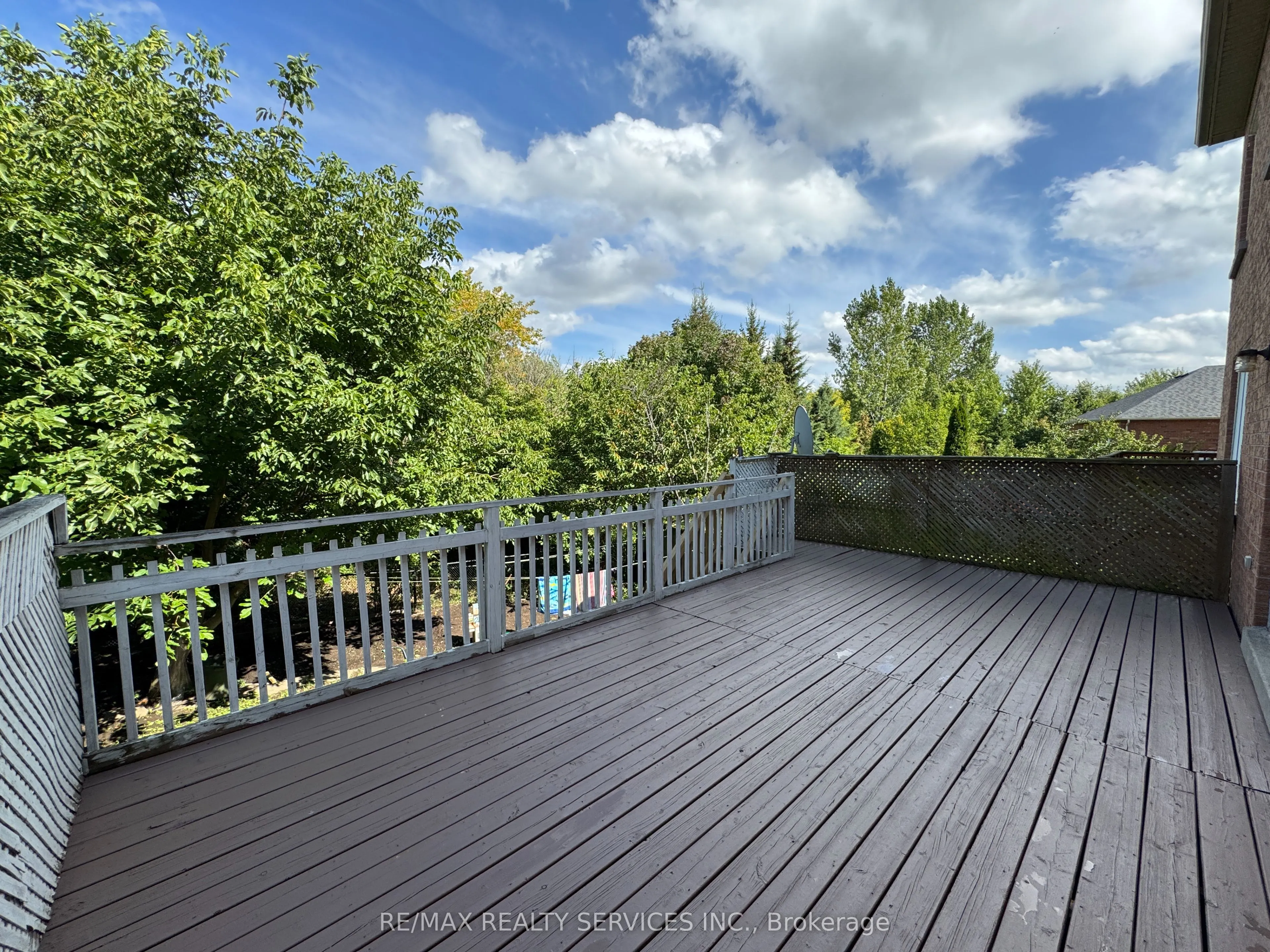 53 Echoridge Drive