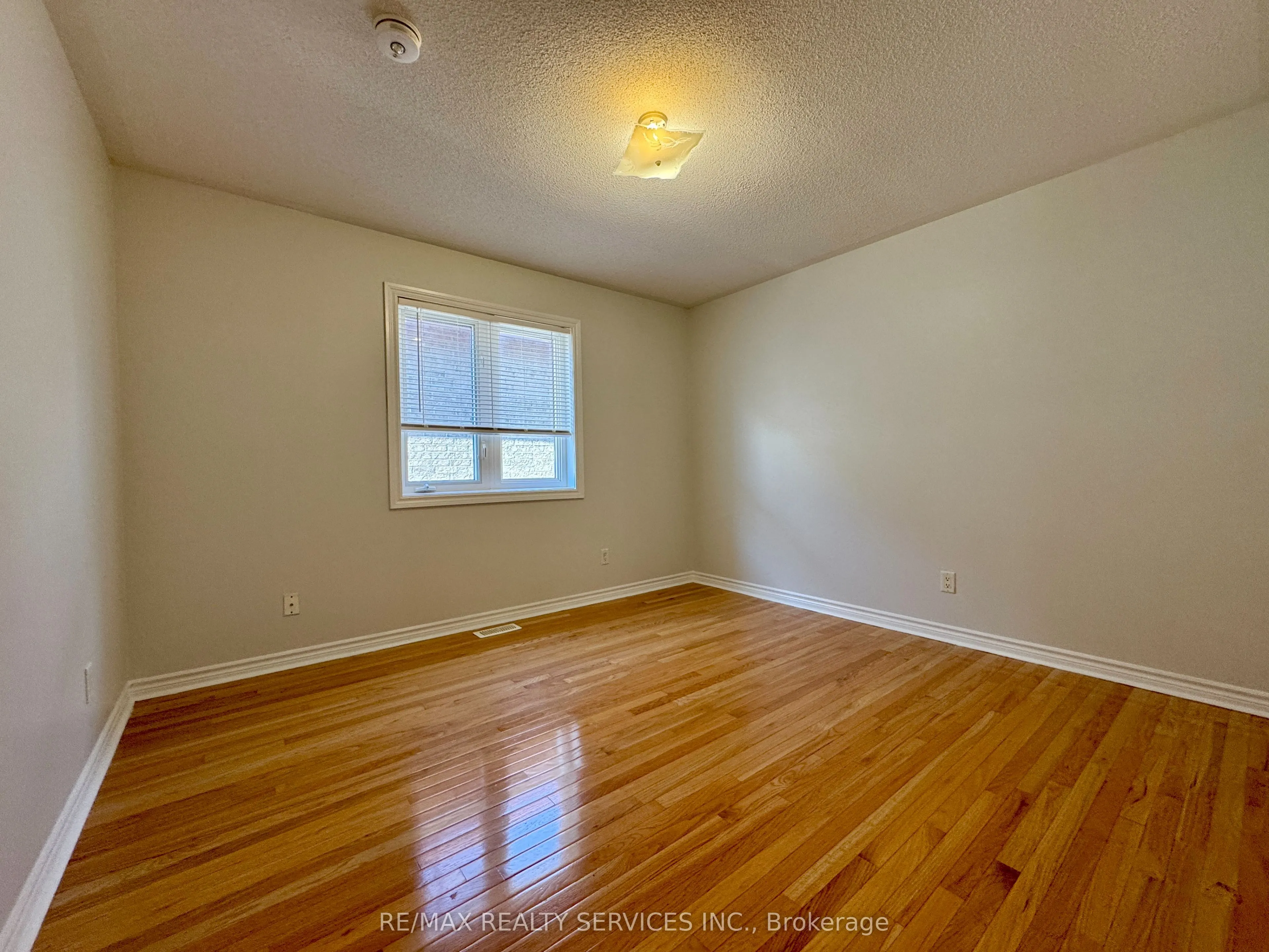 53 Echoridge Drive