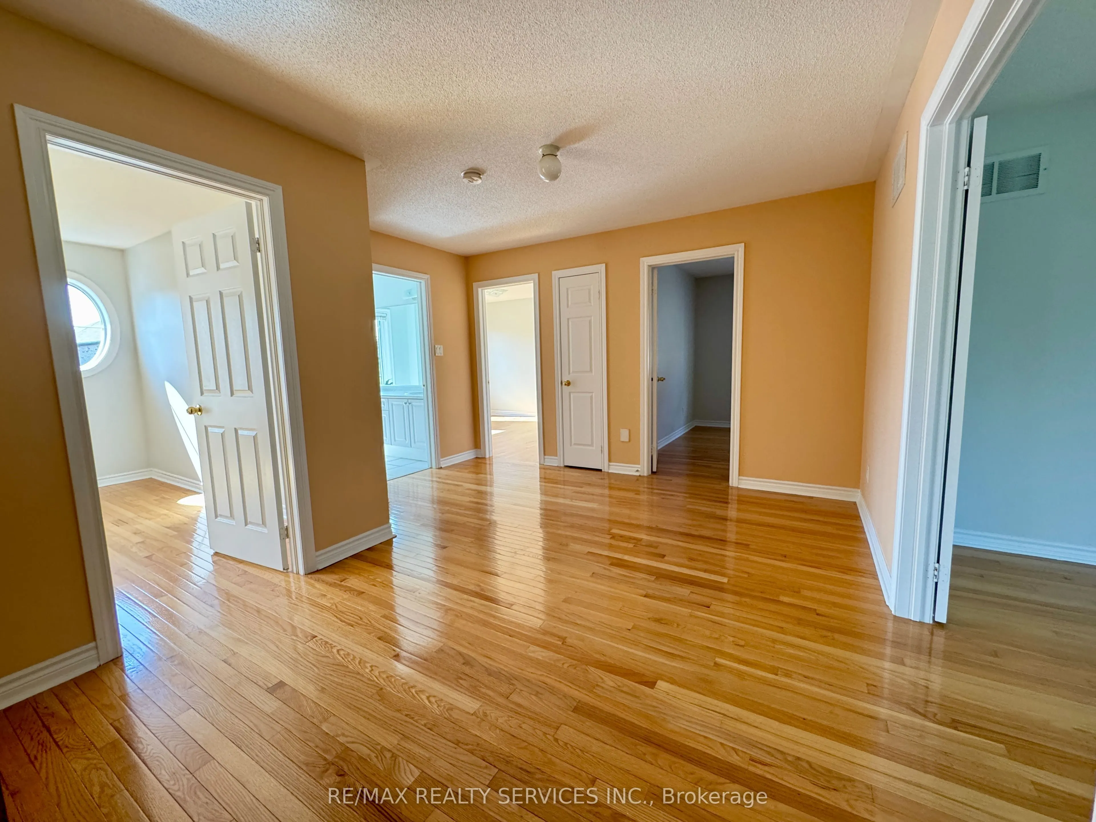 53 Echoridge Drive