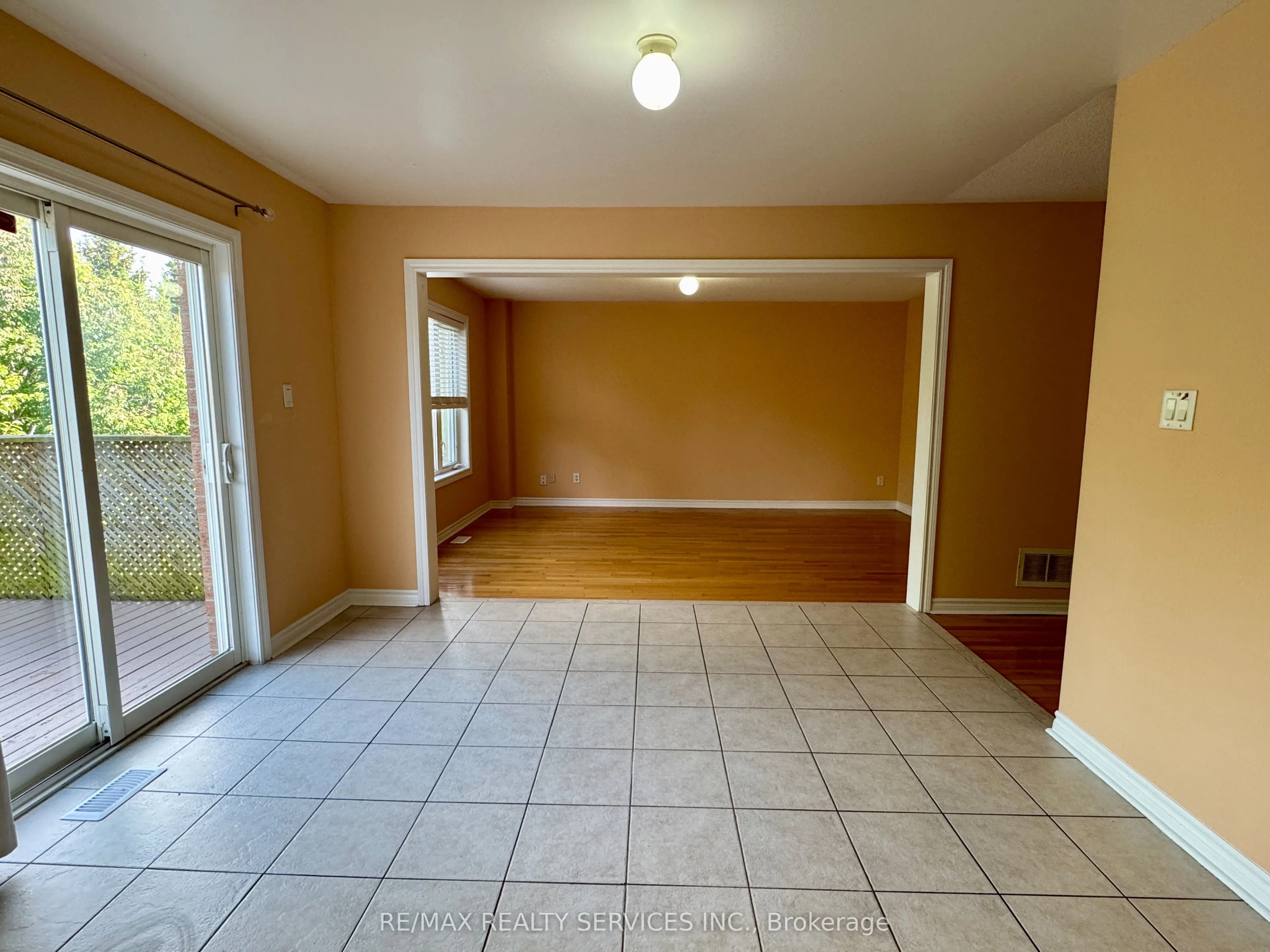 53 Echoridge Drive