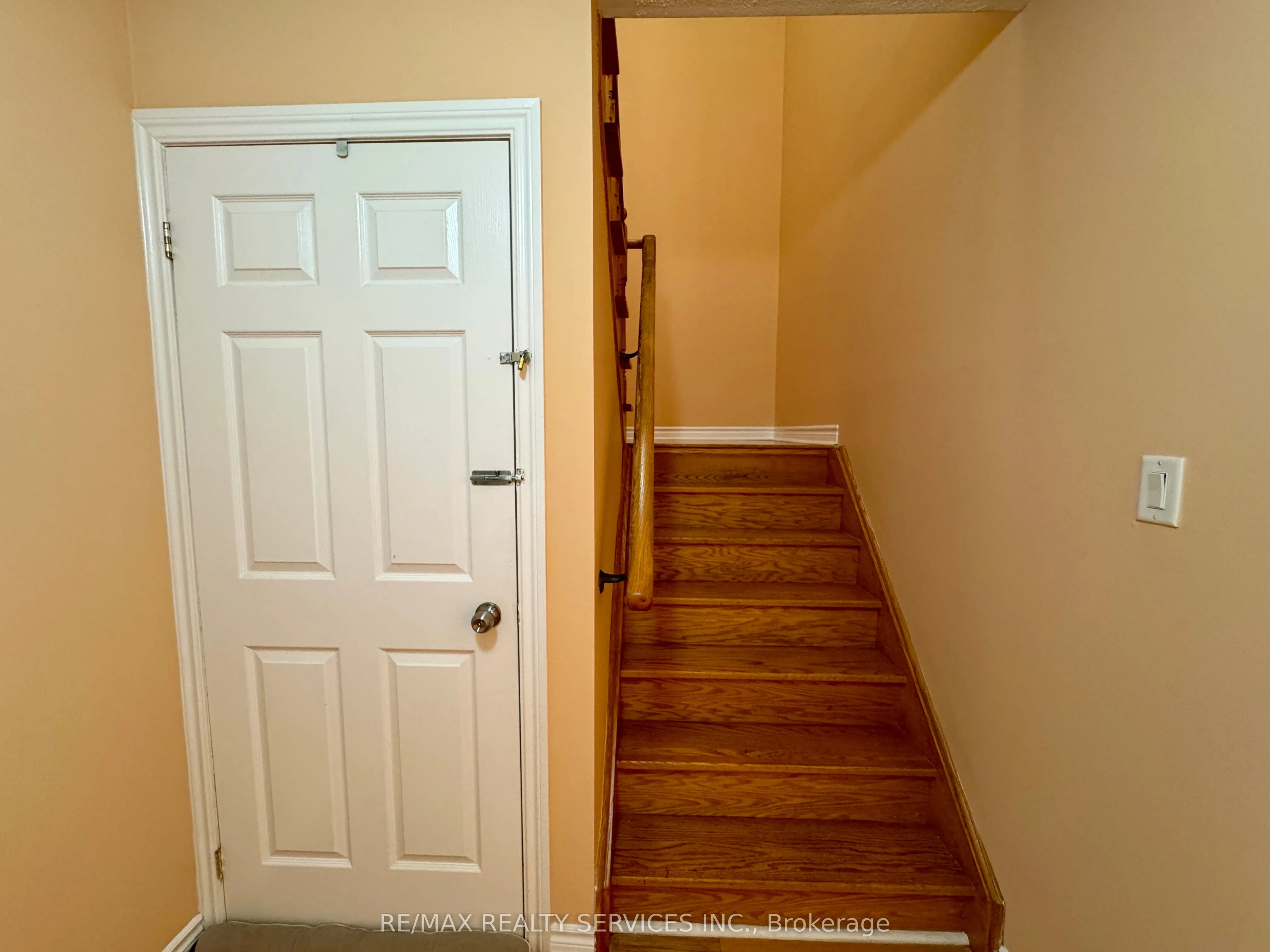 53 Echoridge Drive