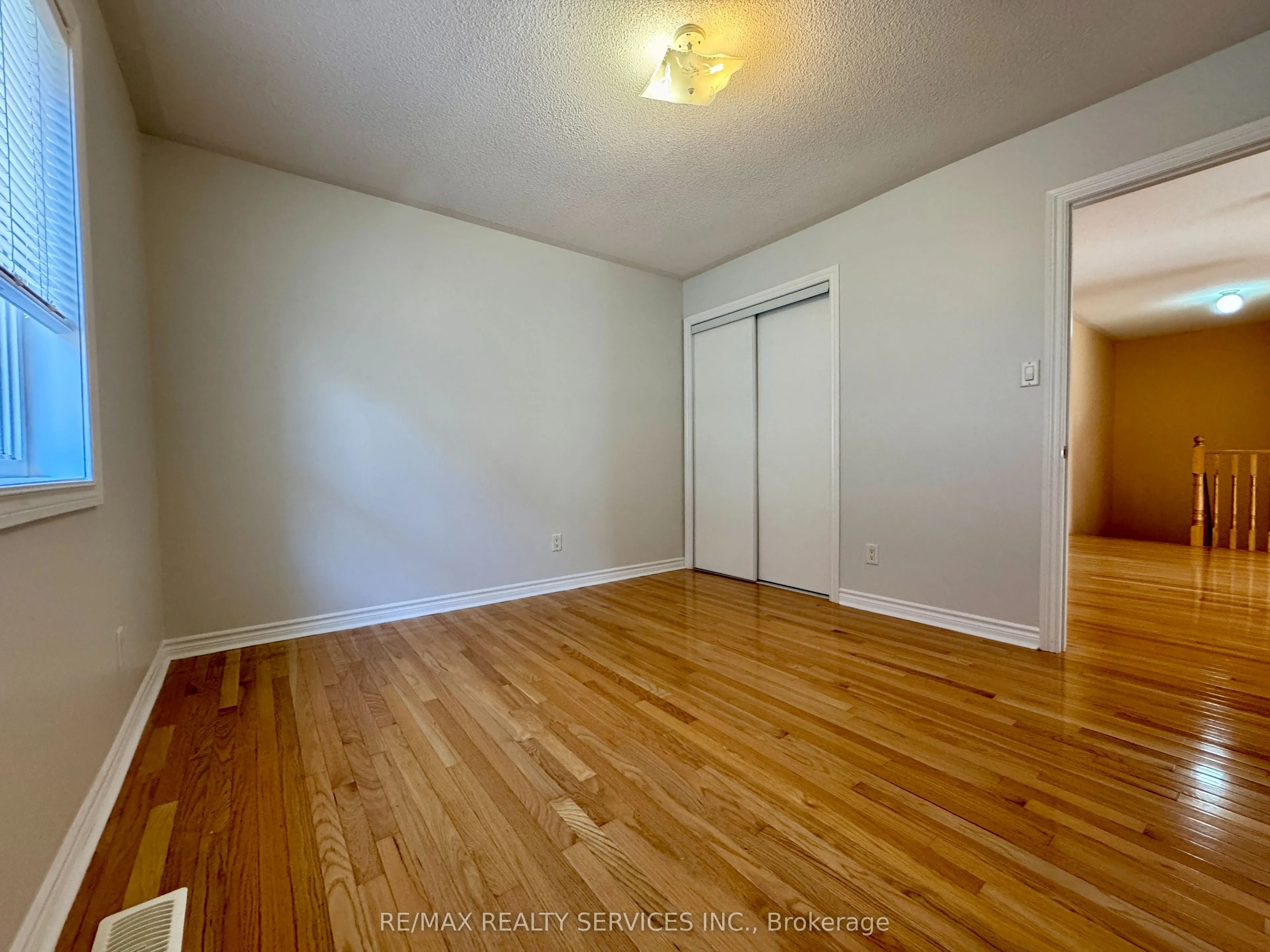53 Echoridge Drive