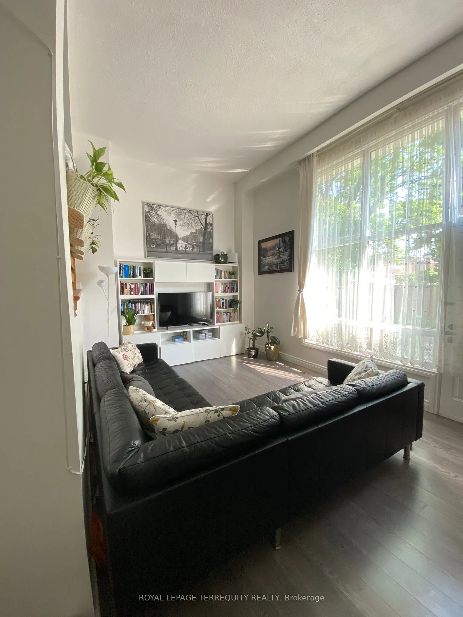 431 Mill Road, #8