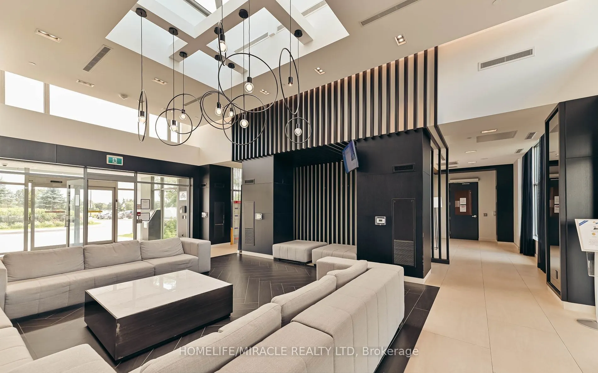 4677 Glen Erin Drive, #401