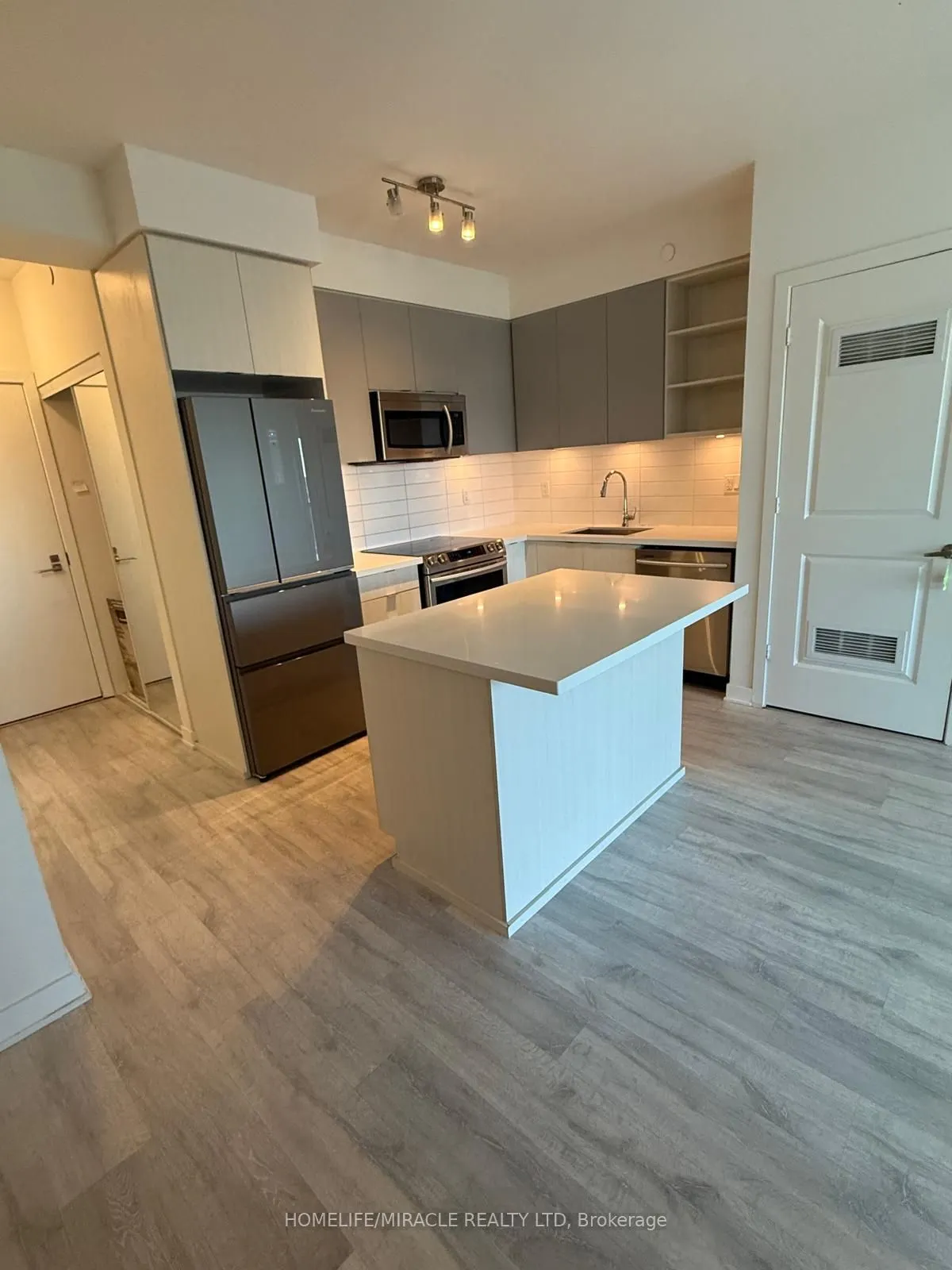 4677 Glen Erin Drive, #401