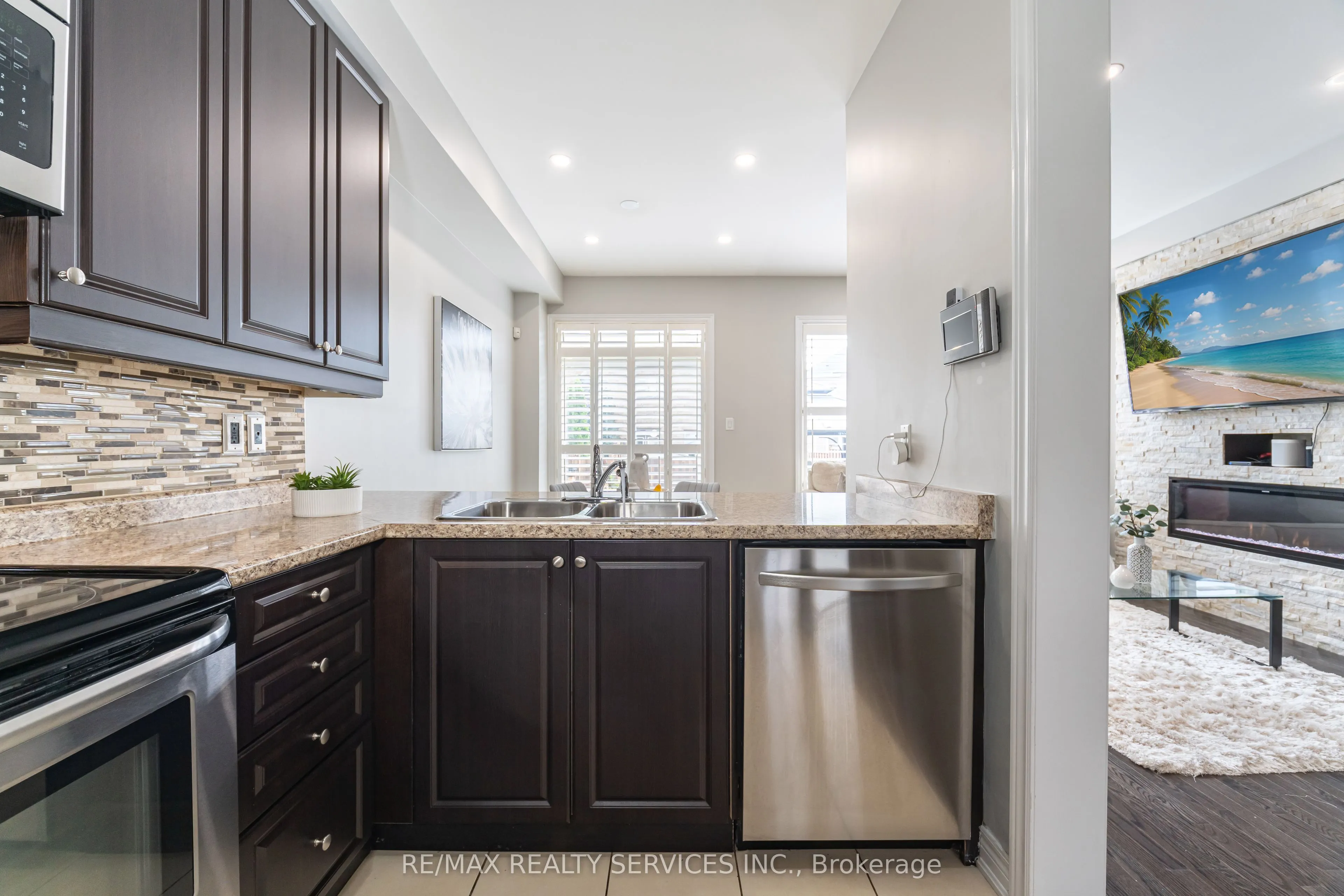 12 Seedland Crescent